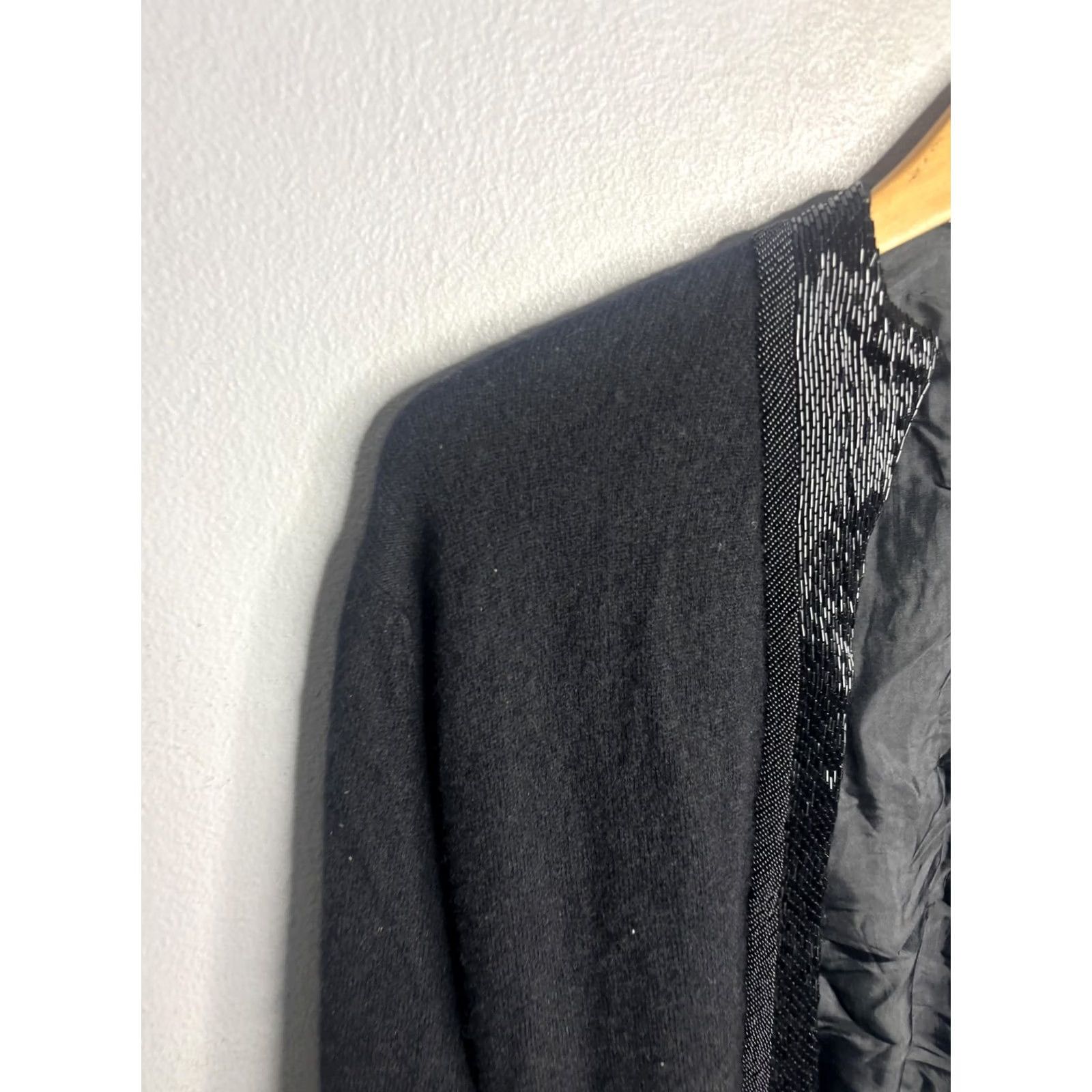 Vintage VINTAGE Doreen Cardigan Womens 38 Black 100% Cashmere Hand Beaded Hong Kong Size XS / US 0-2 / IT 36-38 - 2 Thumbnail