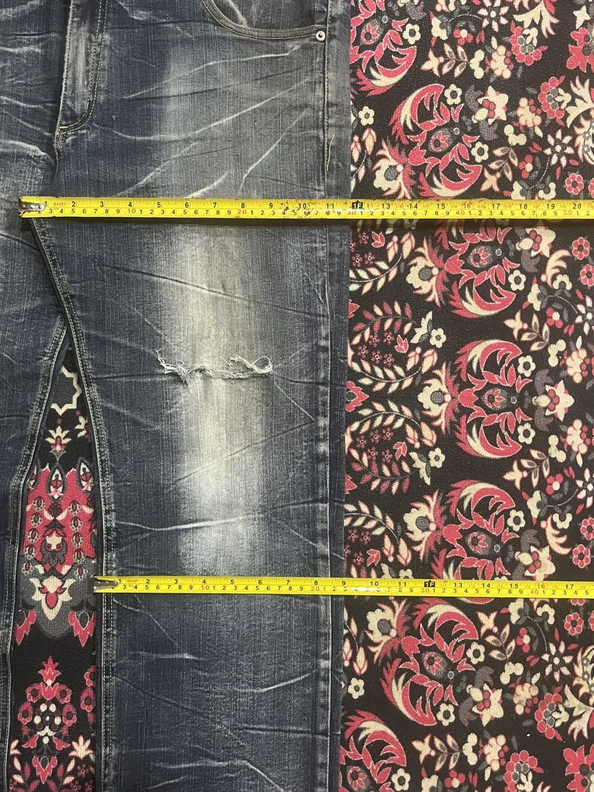Japanese Brand Vintage Japanese Brand Blue Cracked Washed Ripped Jeans Size US 36 / EU 52 - 12 Thumbnail
