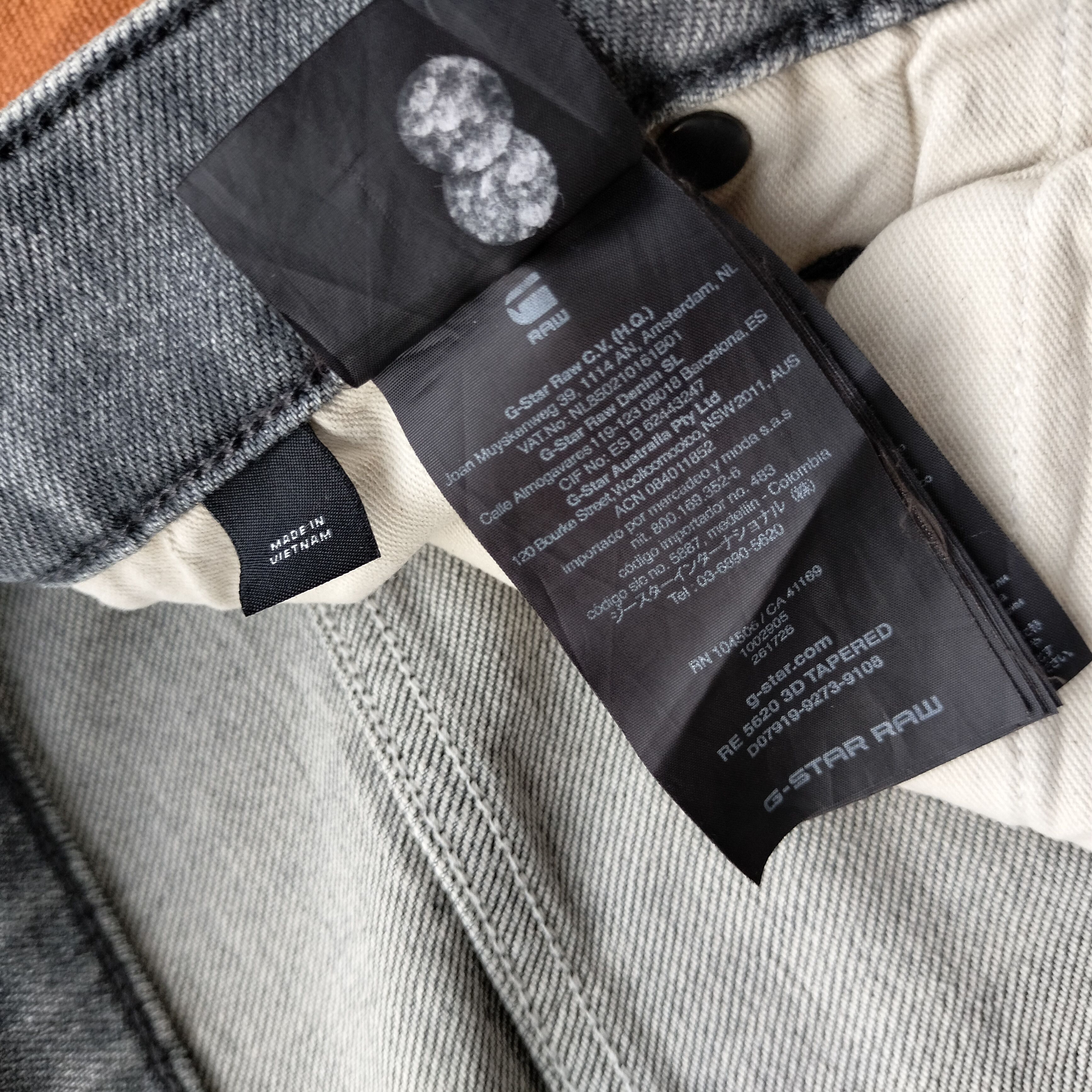 G-Star G Star raw 5620 3D tapered distressed denim Size US 34 / EU 50 - 12 Thumbnail