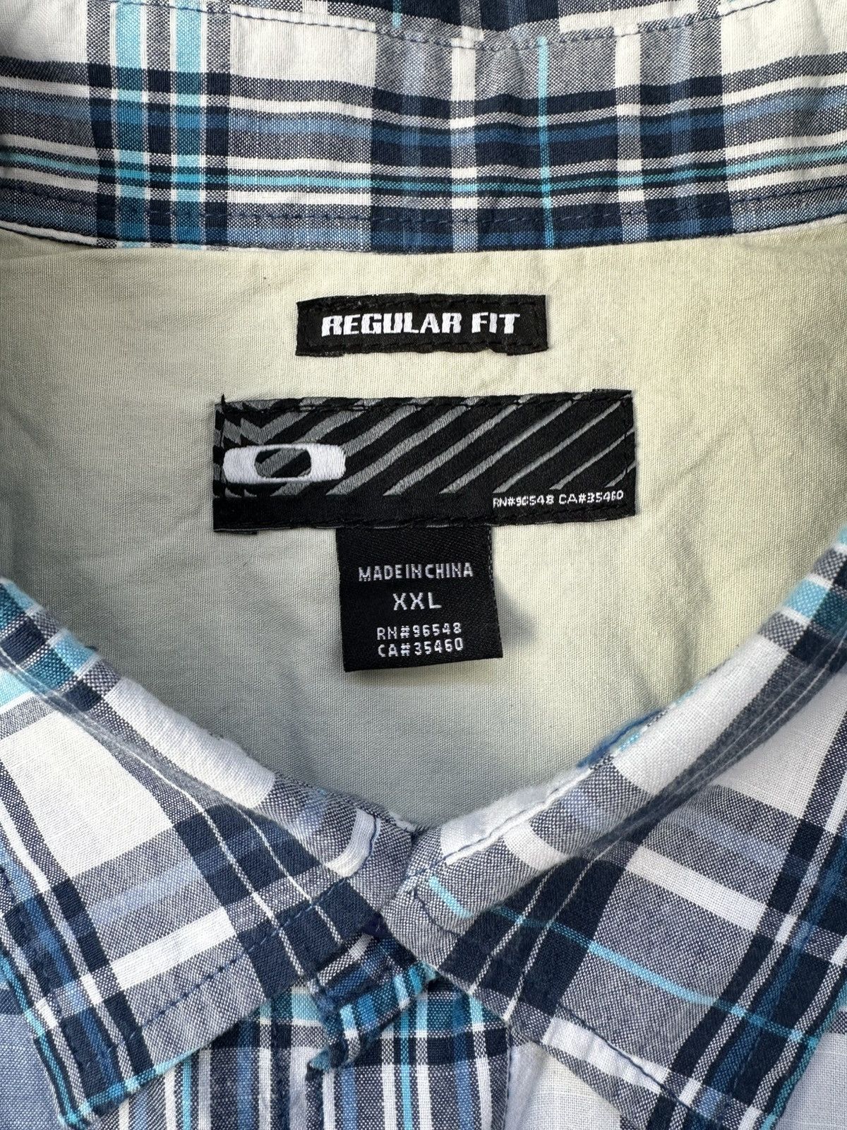 Vintage Vintage Oakley Y2k Button Up Shirt Size US XXL / EU 58 / 5 - 8 Thumbnail