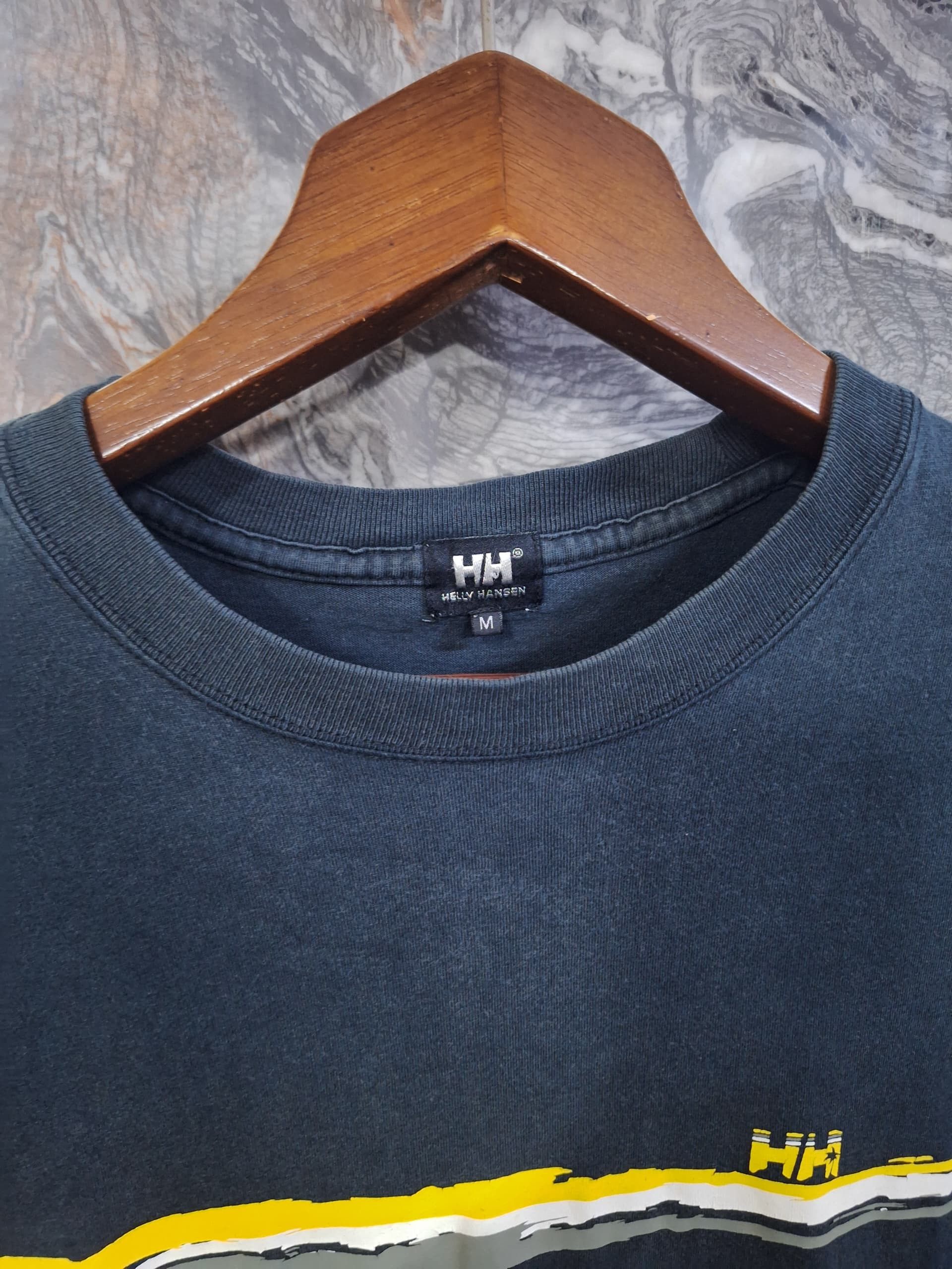 Helly Hansen Vintage Helly Hansen t shirt Size US M / EU 48-50 / 2 - 3 Thumbnail
