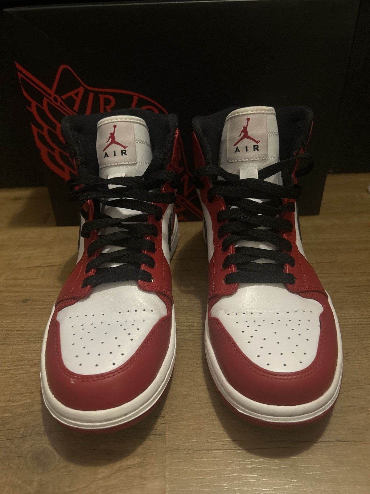 Jordan Brand Jordan 1 Retro Chicago Size US 8.5 / EU 41-42 - 6 Thumbnail