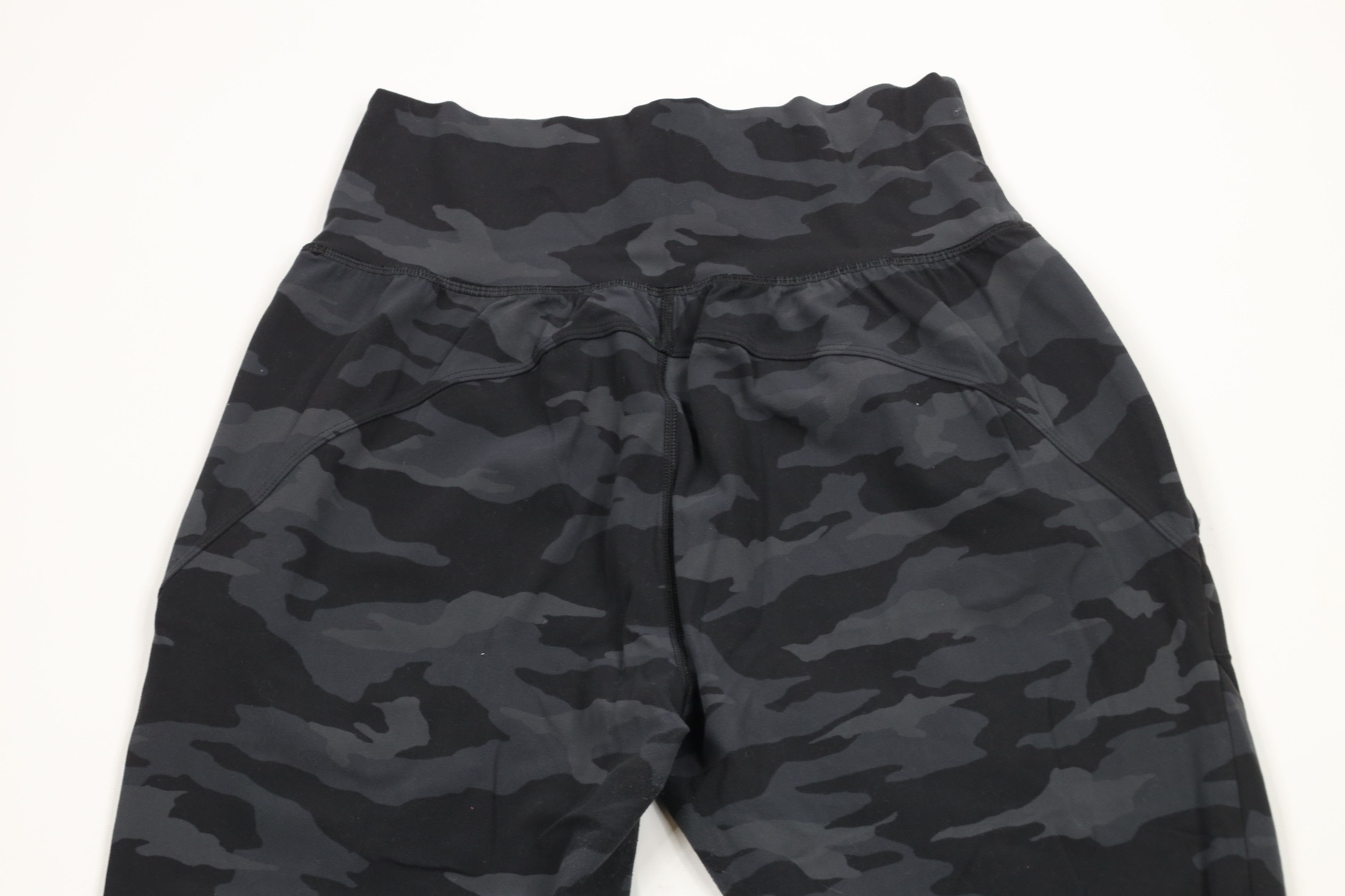 Athleta × Vintage Athleta Salutation Camouflage Cuffed Joggers Jogger Pants Size 26" / US 2 / IT 38 - 9 Thumbnail