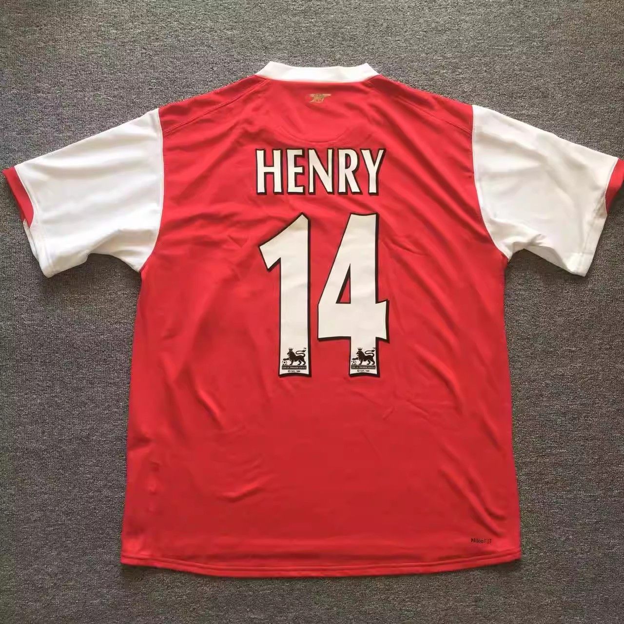 Other 2006 2007 Arsenal #14 Thierry Henry Jersey L Size US L / EU 52-54 / 3 - 1 Thumbnail