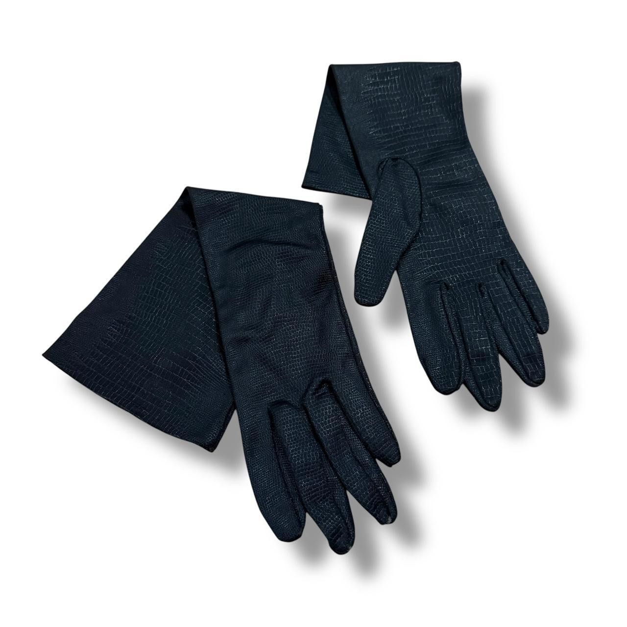 Designer Women's Vintage Black Gloves Size ONE SIZE - 1 Thumbnail