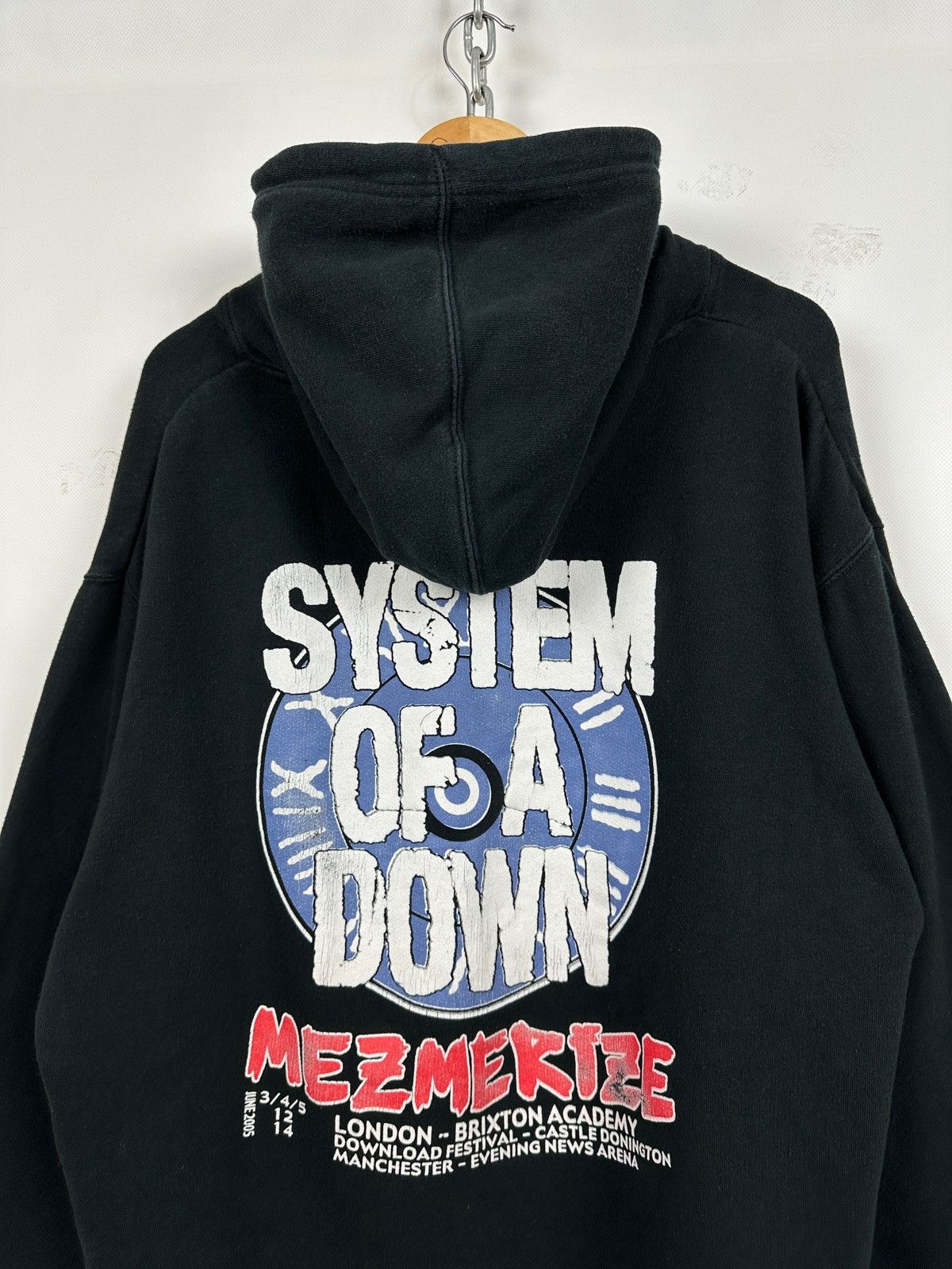 Band Tees 2005 Vintage System Of A Down Mezmerize Tour Hoodie Size US L / EU 52-54 / 3 - 15 Thumbnail