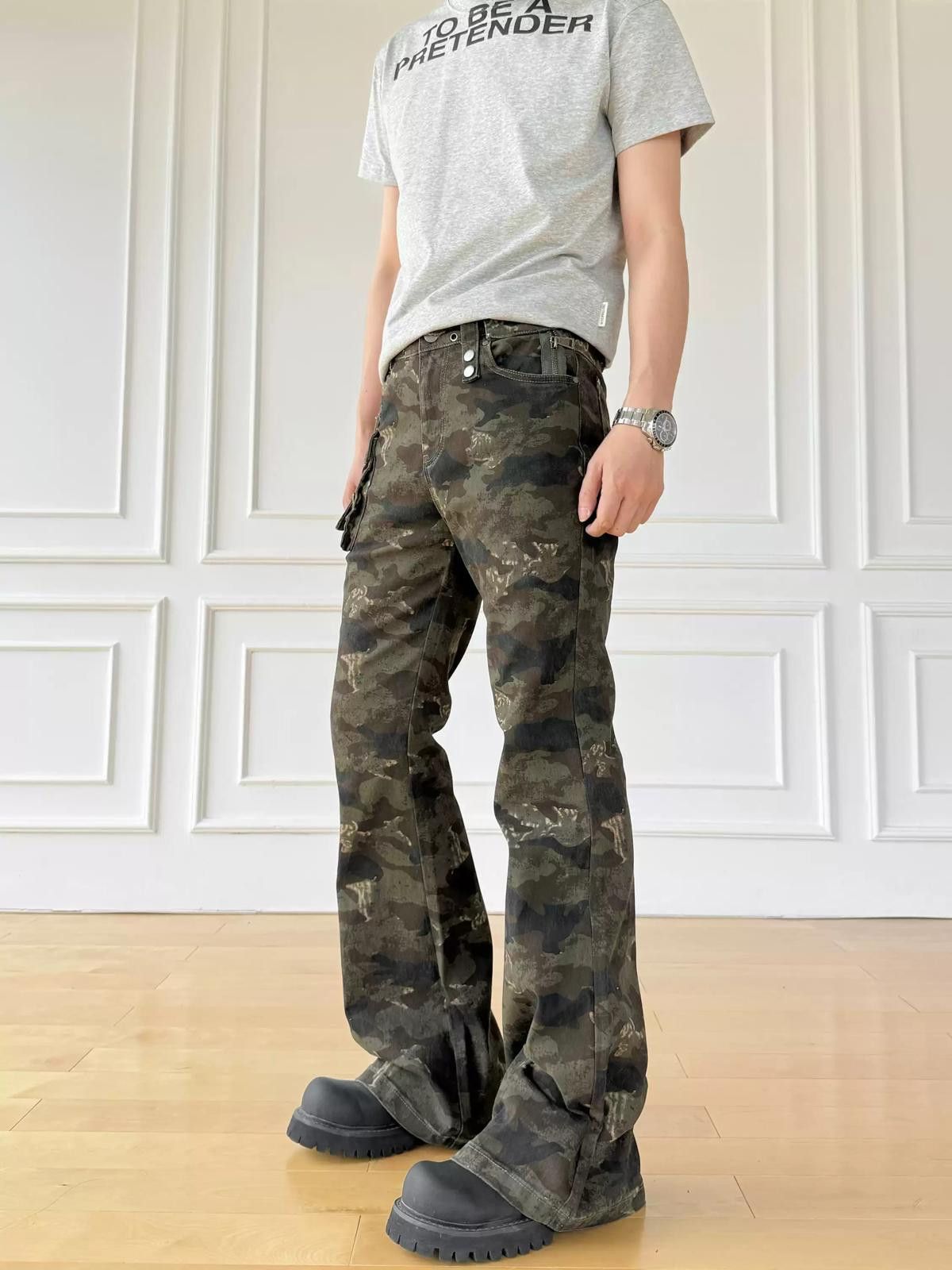 Other Camouflage Cargo Flare Pants Size US 32 / EU 48 - 1 Thumbnail