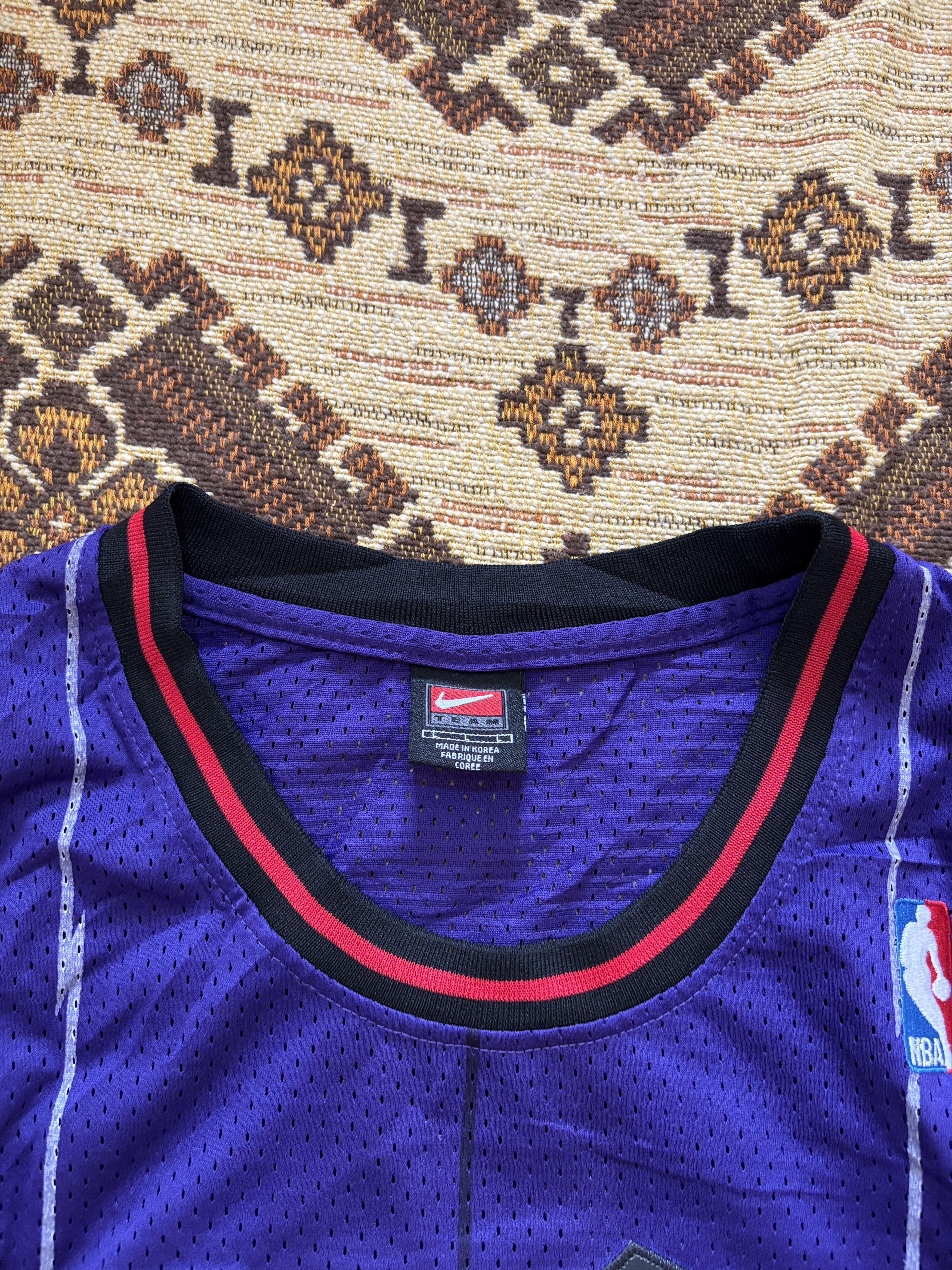 NBA Vintage 90s Toronto Raptors Vince Carter 15 Size L Size US L / EU 52-54 / 3 - 2 Thumbnail