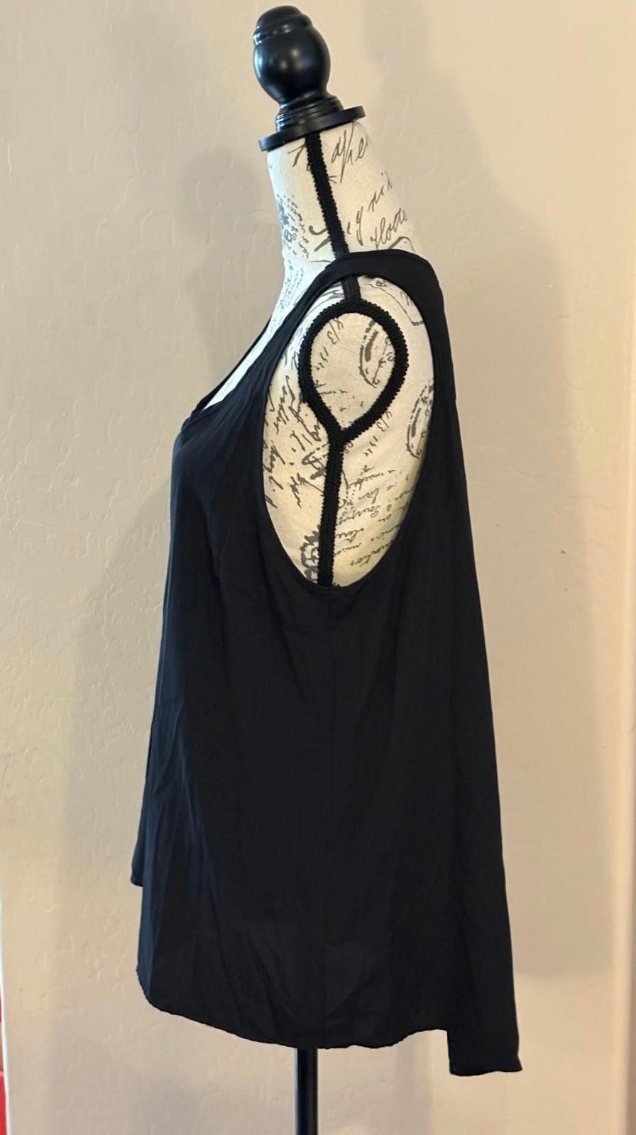Other Simple Black Sleeveless Tunic Top Size ONE SIZE - 2 Thumbnail