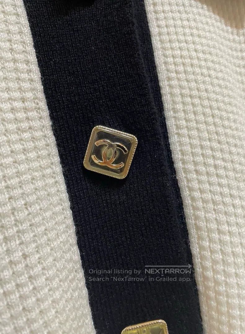 Chanel Chanel 23A Autumn and Winter Waffle Lapel College Style Sh Size M / US 6-8 / IT 42-44 - 2 Thumbnail