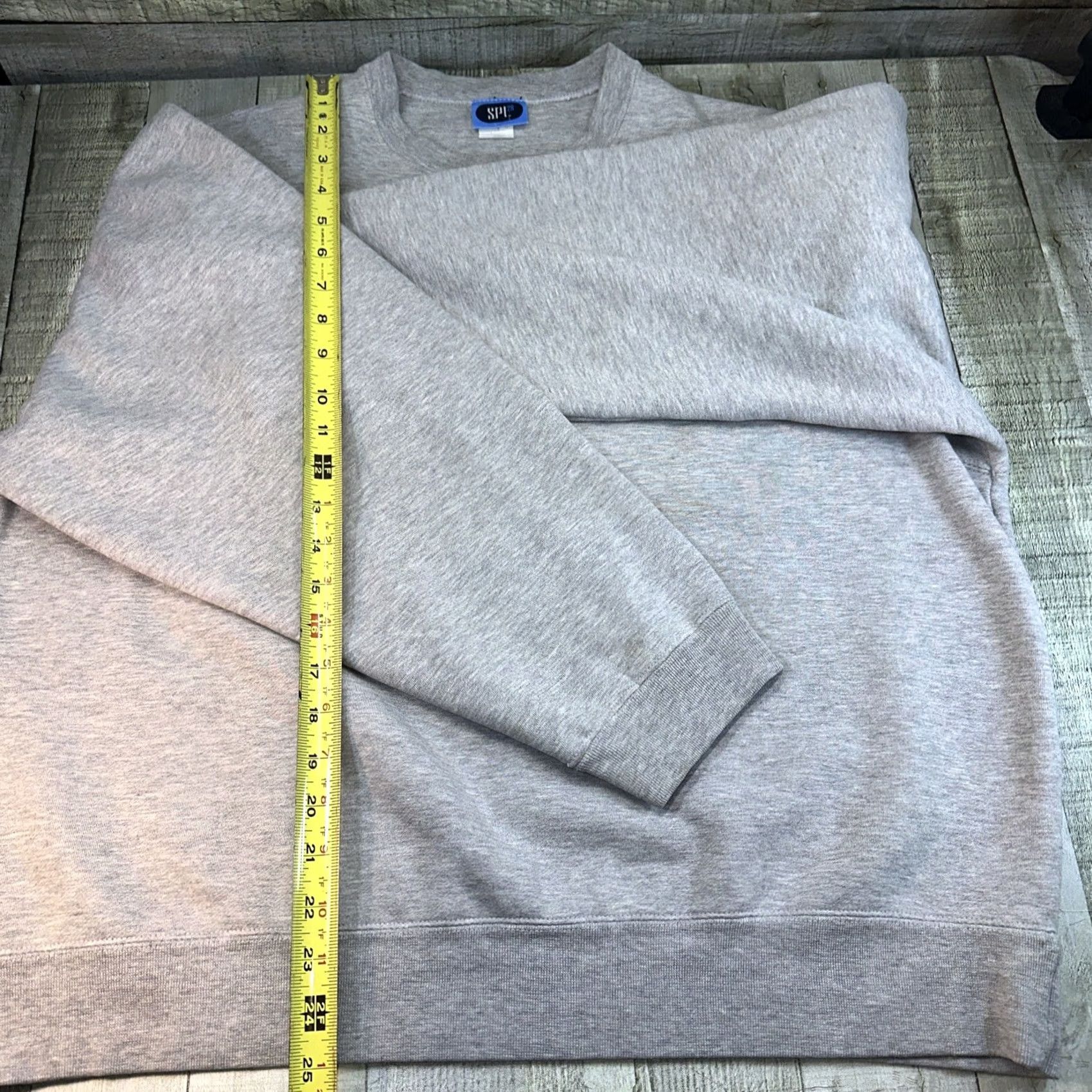 Nike VINTAGE Nike Sweatshirt 90s Embroidered Swoosh On Spl 28 Tag Men XL Gray Pullover Size US XL / EU 56 / 4 - 7 Thumbnail