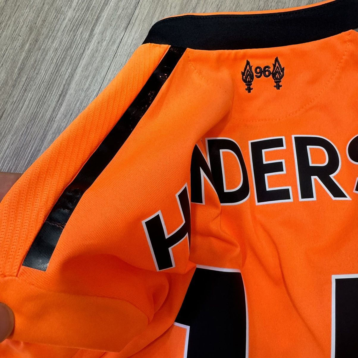 New Balance Liverpool 17/18 away shirt #14 Henderson Size US L / EU 52-54 / 3 - 7 Thumbnail