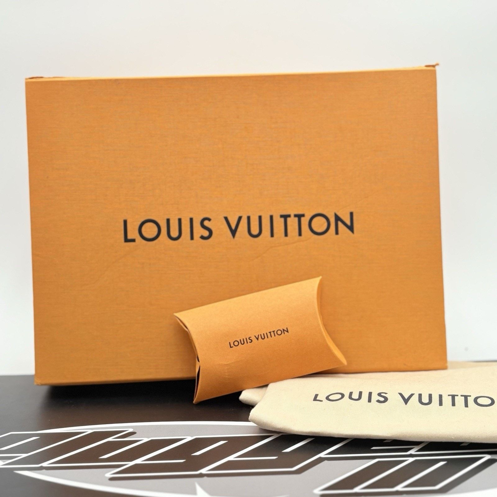 Louis Vuitton Louis Vuitton Ollie ' White Rainbow Monogram ' | GREAT COND! Size US 9 / EU 42 - 15 Thumbnail