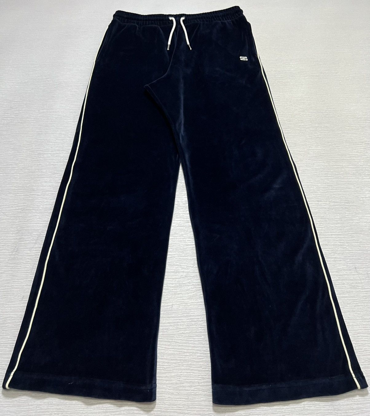 Celine Celine - Triomphe Logo Embroidered Velour Trackpants Size US 30 / EU 46 - 8 Thumbnail