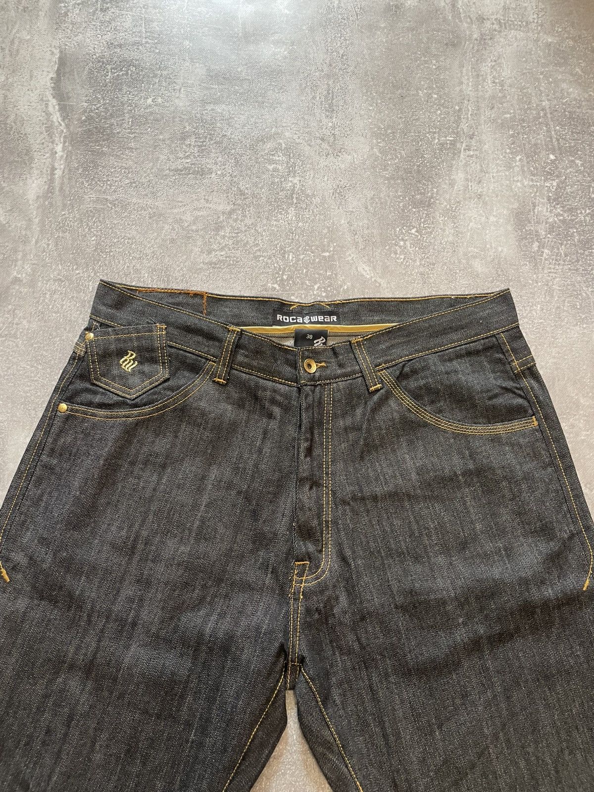 Rocawear × Vintage Vintage Rocawear Embroidered Logo Baggy Denim Shorts Size US 38 / EU 54 - 3 Thumbnail