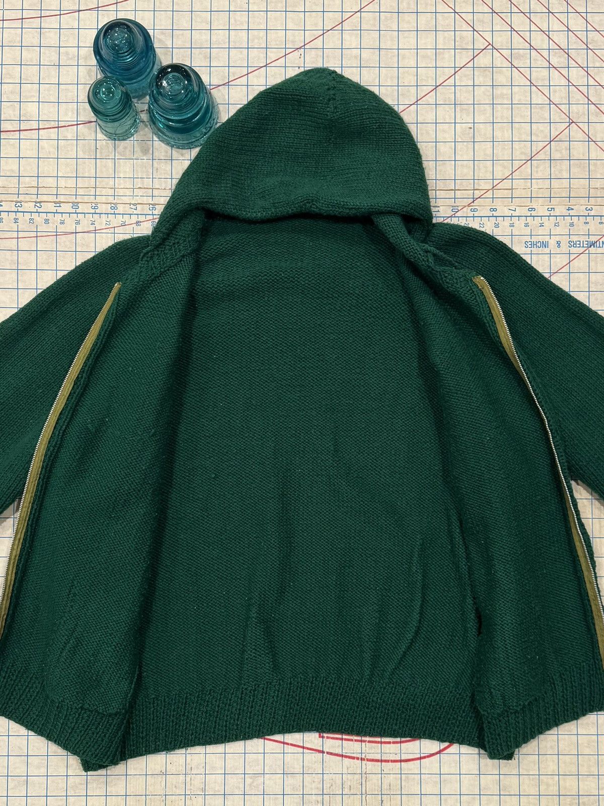 Vintage Vintage Hand Knit Green Wool Full Zip Hoodie Fits Mens XL Size US XL / EU 56 / 4 - 6 Thumbnail