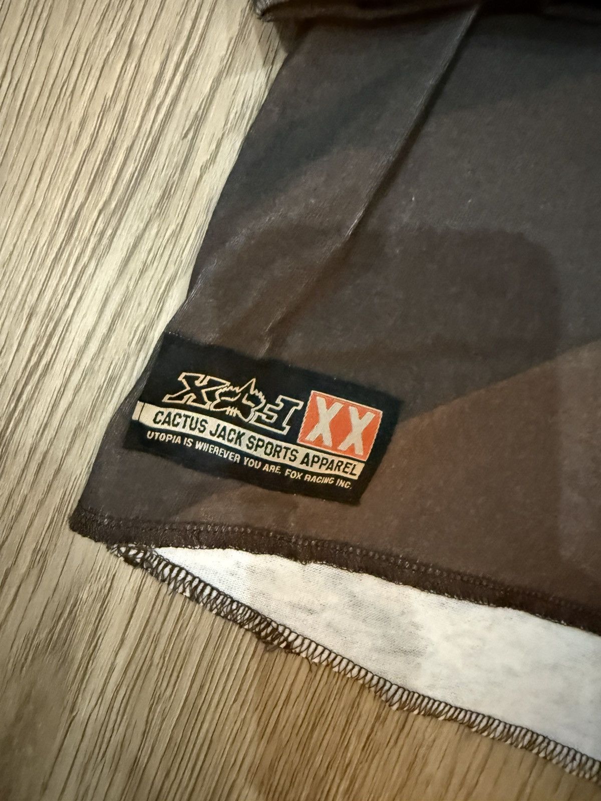 Fox Racing × Travis Scott Complexcon exclusive Cactus Jack Travis Scott Fox Racing Size US XL / EU 56 / 4 - 2 Thumbnail