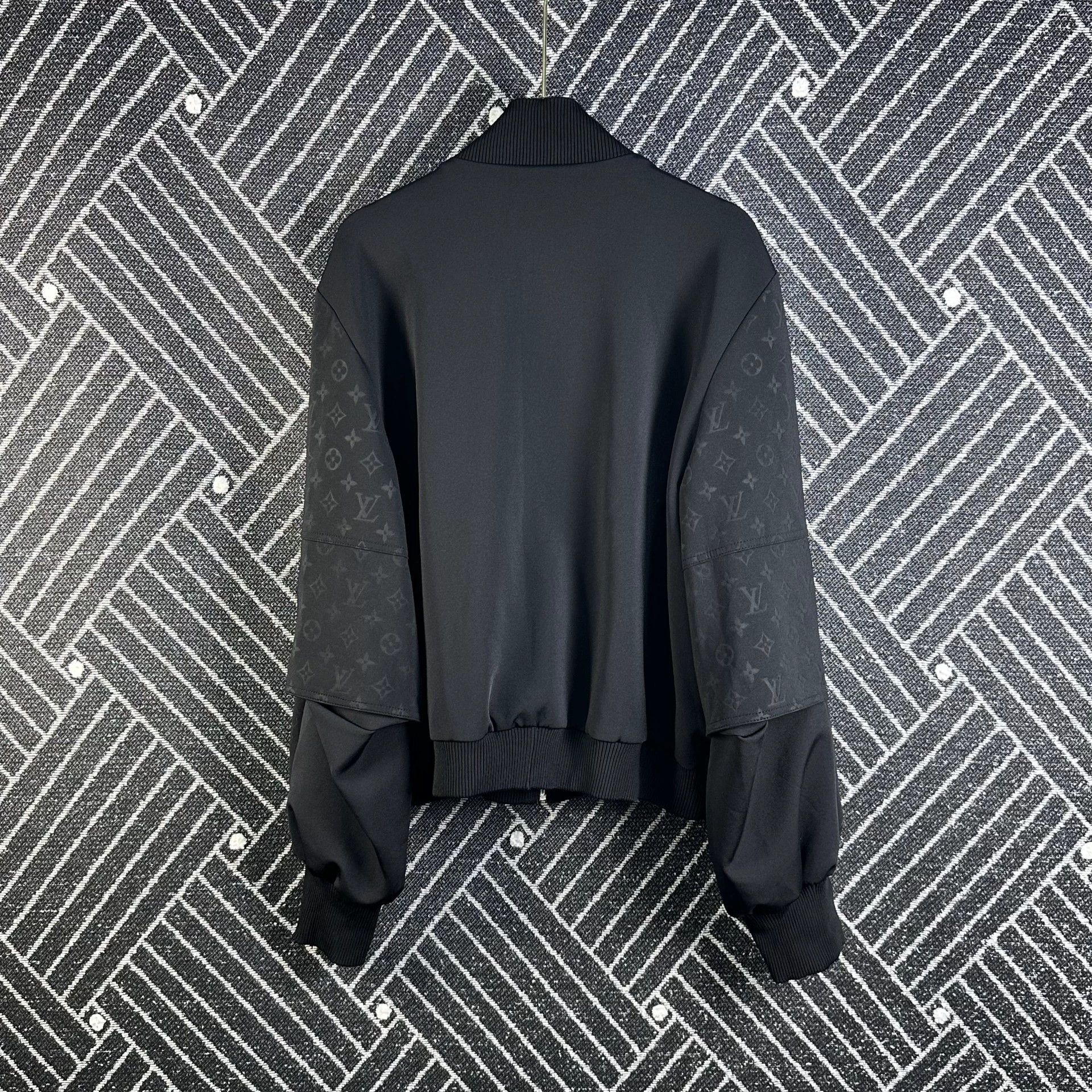 Louis Vuitton LV Monogram Full Logo 46 New Jacket Size US S / EU 44-46 / 1 - 2 Thumbnail