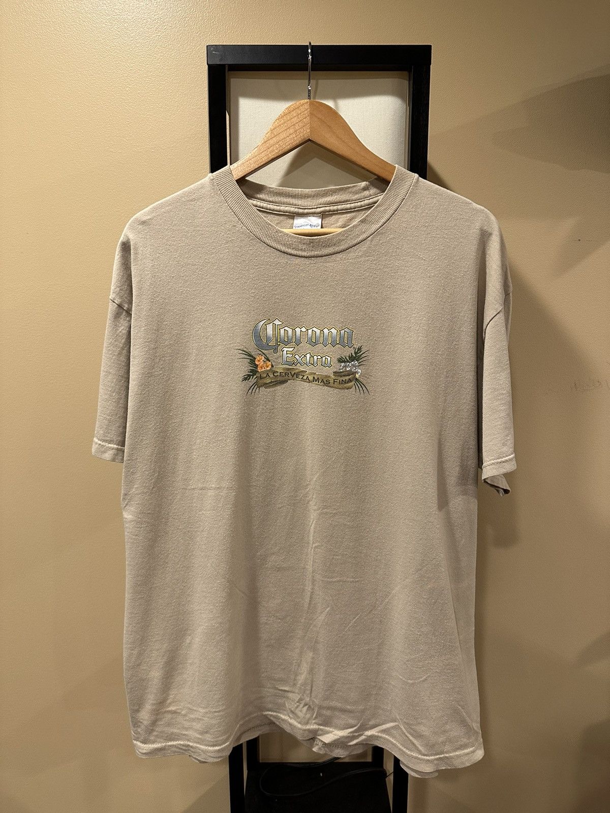 Vintage Vintage Corona 2006 Tan Beer Short Sleeve Tee Size US XL / EU 56 / 4 - 2 Thumbnail