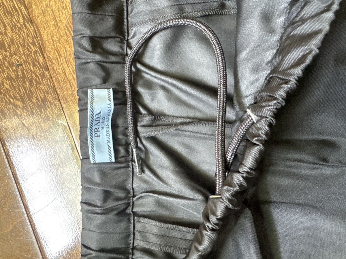 Prada Prada Re-Nylon Joggers Size 28" / US 6 / IT 42 - 5 Thumbnail