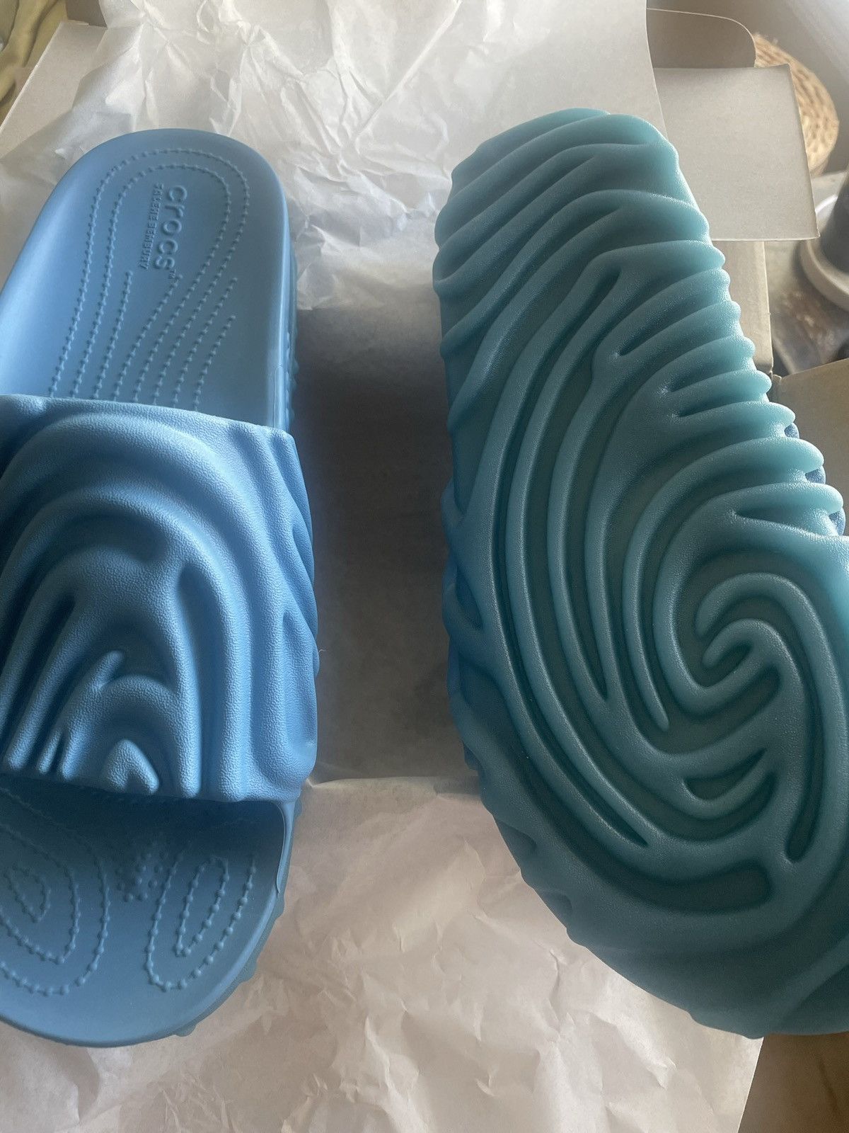 Crocs × Salehe Bembury SALEHE BEMBURY X CROCS THE POLLEX SLIDE M10/W12 'TASHMOO' Size US 10 / EU 43 - 2 Thumbnail