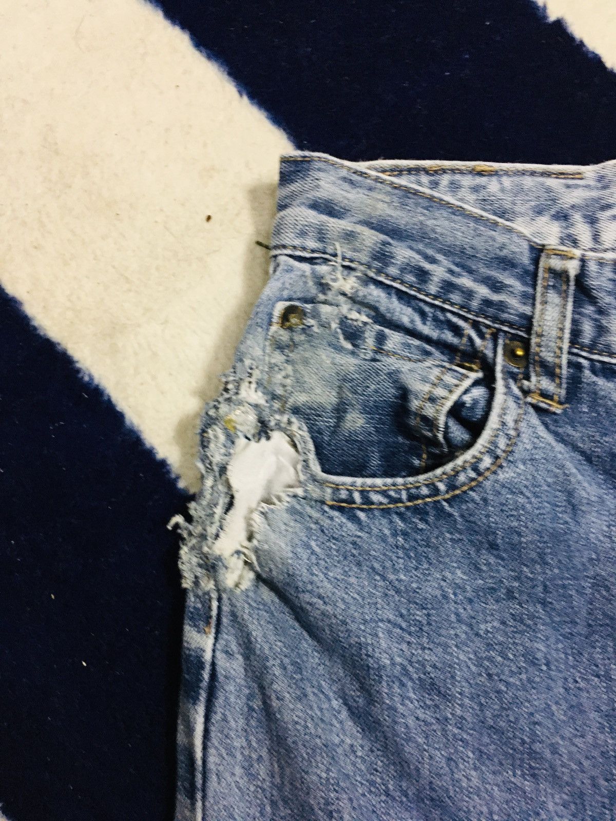 Jean Apres Jour Distressed Flare Jeans (16) Size 27" / US 4 / IT 40 - 11 Thumbnail