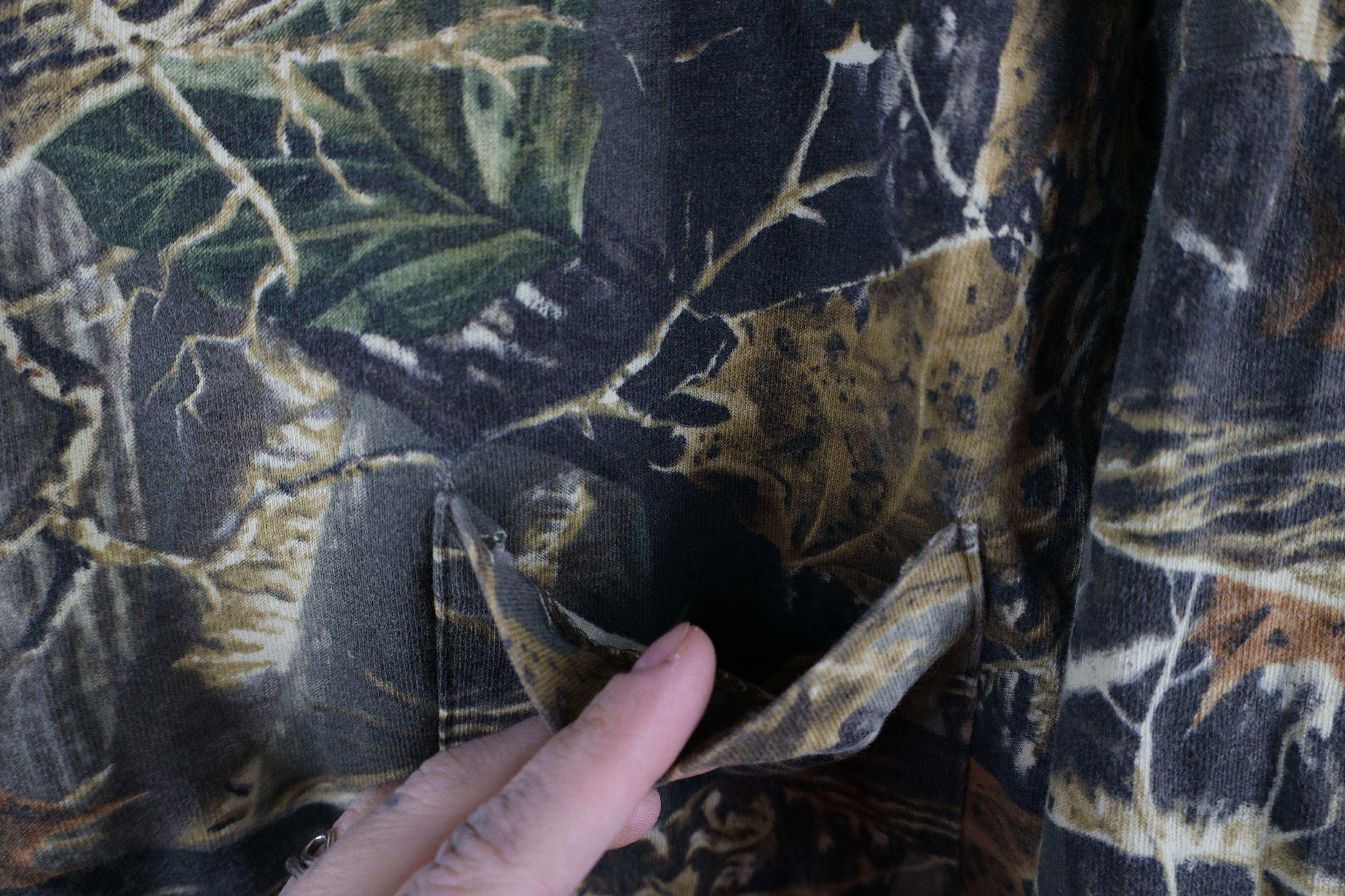 Cabelas × Vintage Vintage Cabelas Camouflage Long Sleeve Henley T-Shirt Cotton Size US XL / EU 56 / 4 - 6 Thumbnail