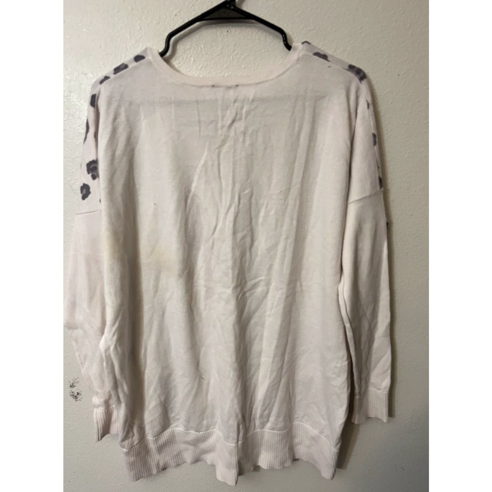 Express Express Knit Pullover Women's Size M Dolman Sleeve White Animal Print Cotton Knit Pullover All Seasons Casual Modern Size M / US 6-8 / IT 42-44 - 3 Thumbnail