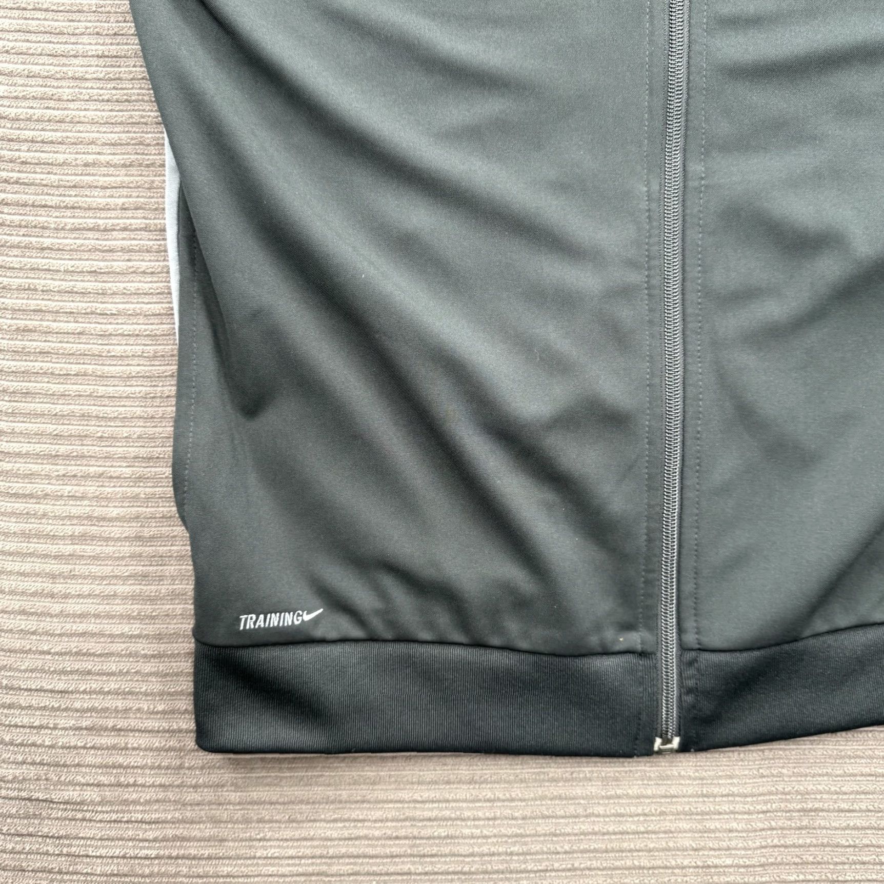 Nike Nike Jacket Mens M Black Full Zip Training Track Poly Athletic Logo Swoosh Size US M / EU 48-50 / 2 - 6 Thumbnail