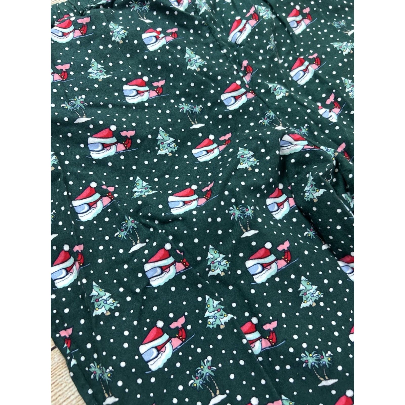 Vineyard Vines Vineyard Vines Pajama Pants Unisex Adults Small Green Christmas Santa Skiing Holiday Size US 29 - 6 Thumbnail