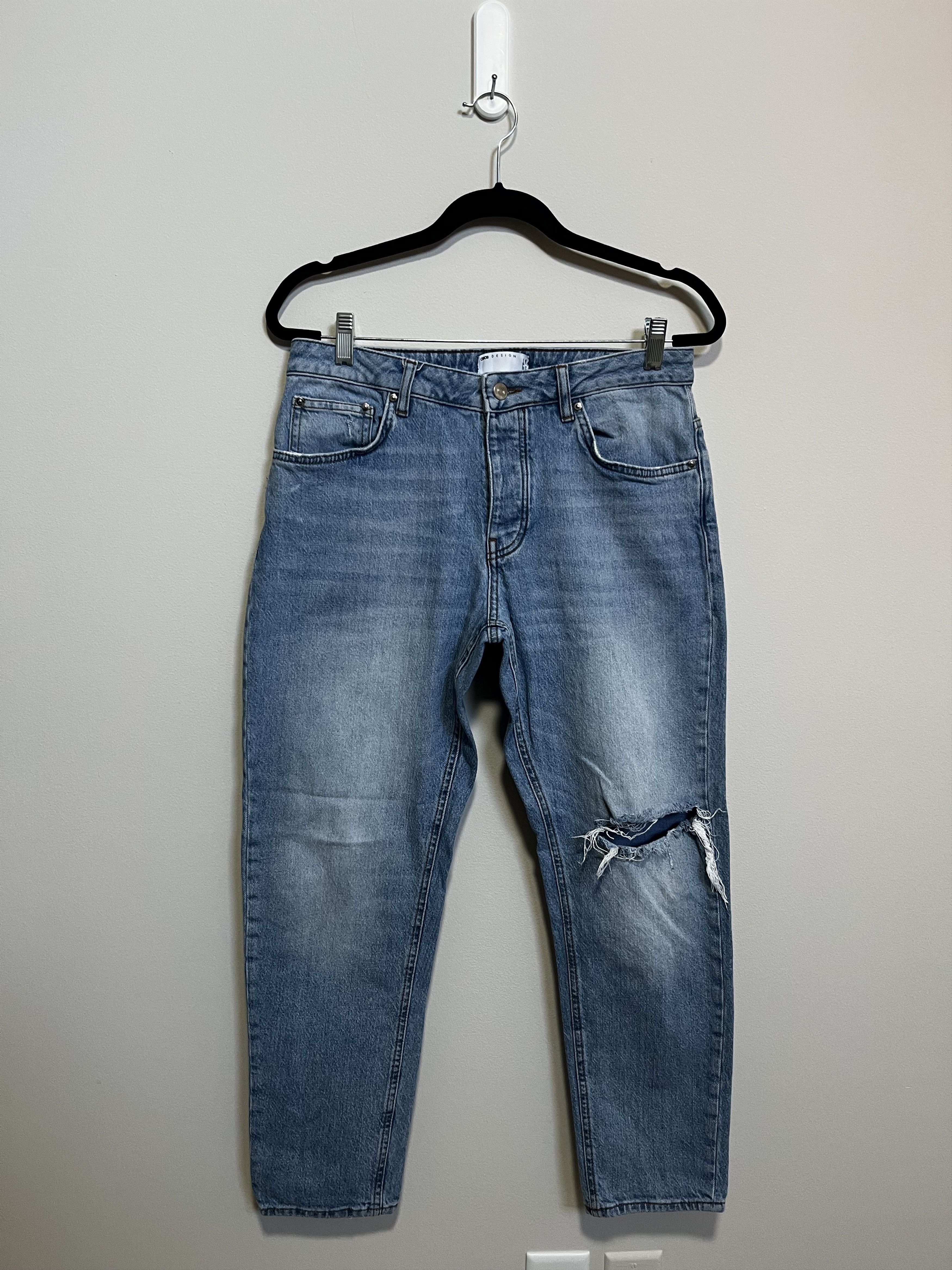 Asos ASOS Design Ripped Relaxed Fit Jeans in Blue Wash (W32 L30) Size US 32 / EU 48 - 1 Thumbnail