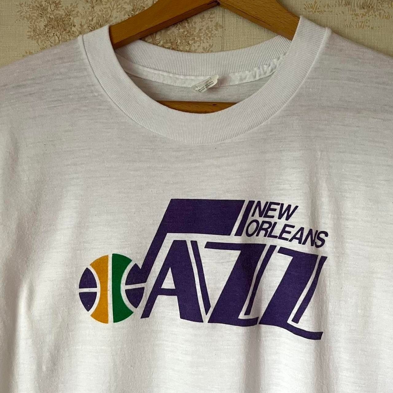 Vintage 1970s New Orleans Jazz NBA T-Shirt | Vintage | XL (20x30”) Size US XL / EU 56 / 4 - 1 Thumbnail