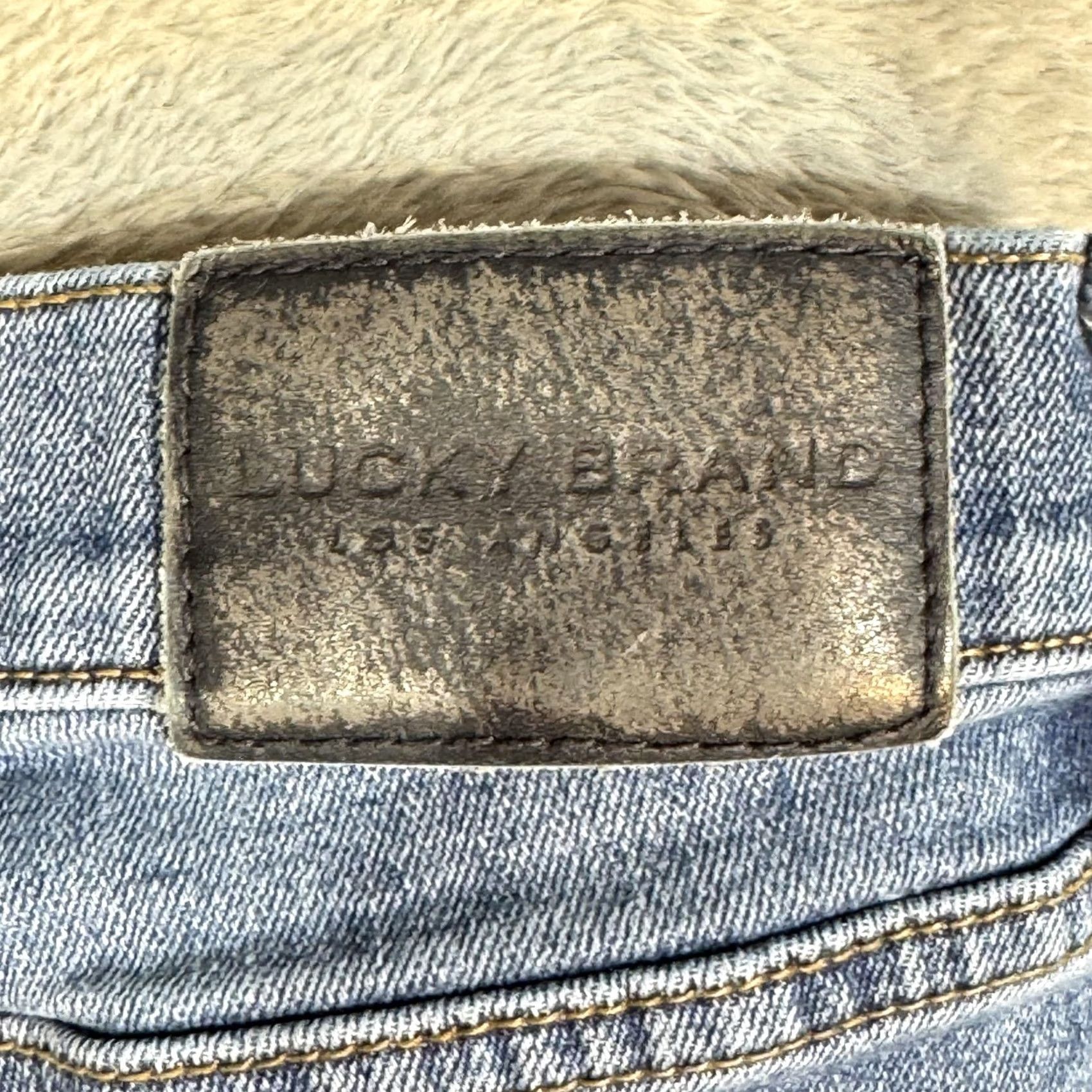 Lucky Brand Lucky Brand 410 Athletic Slim Jeans Mens 32x29 Blue Denim Medium Wash Slim Tapered 5-Pocket Pockets Zip Fly Button Mens Jeans Size US 32 / EU 48 - 3 Thumbnail