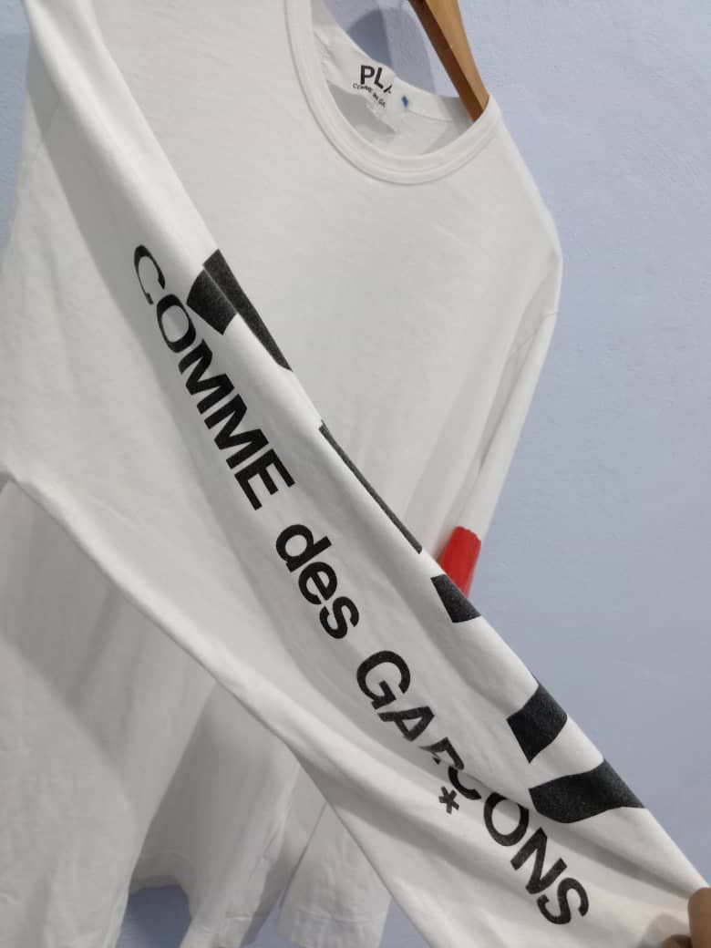 Comme des Garcons COMME DES GARCONS PLAY LONG SLEEVE SIDE LOGO TEE XL SIZE Size US L / EU 52-54 / 3 - 7 Thumbnail