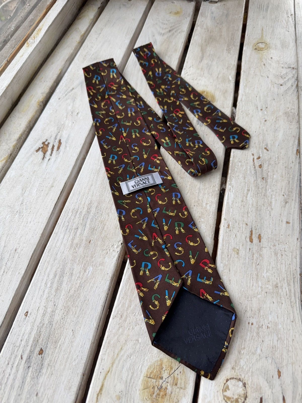 Versace Gianni Versace Silk Tie Brown Logo Print Colorful Letters Size ONE SIZE - 5 Thumbnail