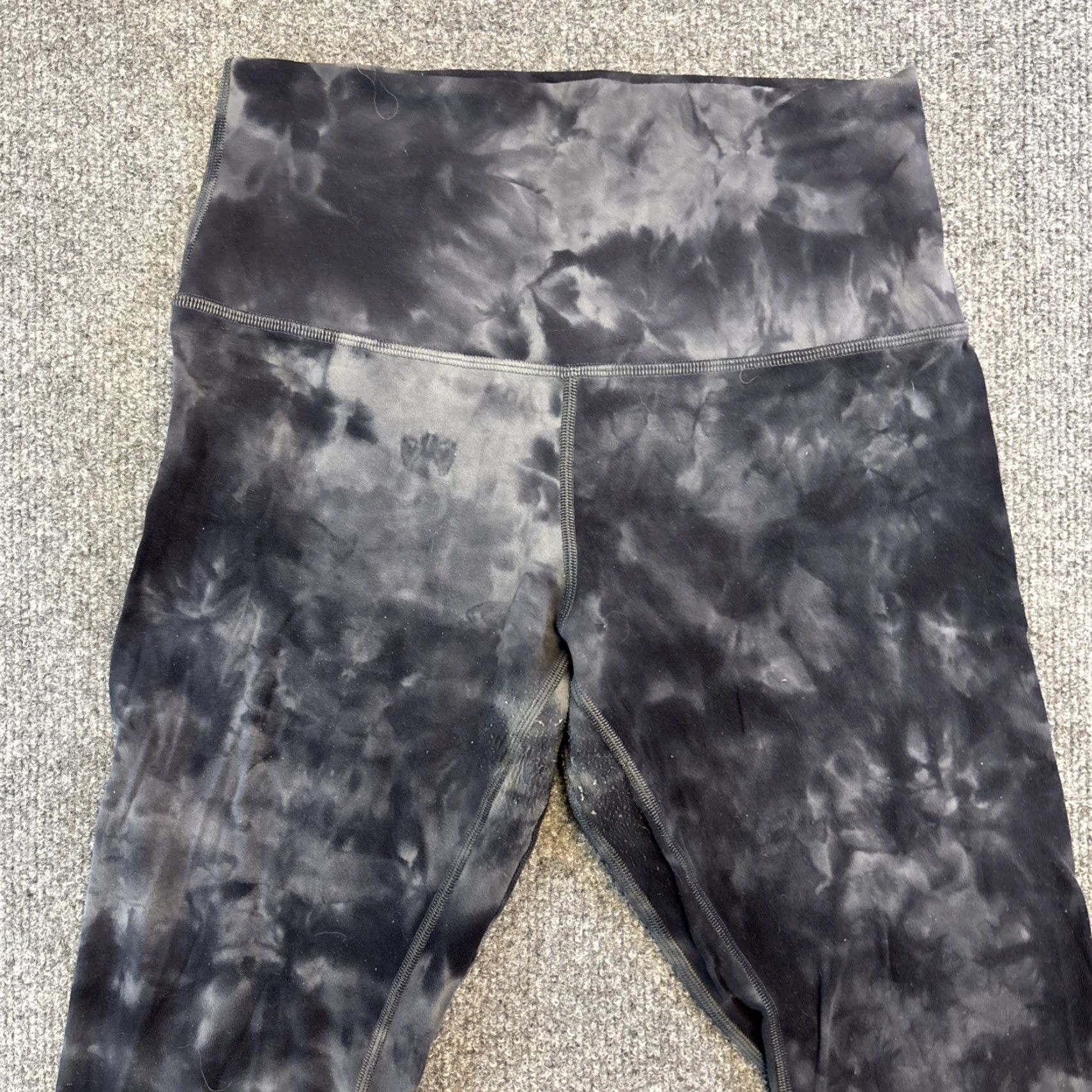 Lululemon Lululemon Leggings Camouflage Ankle High Rise Pull-On Women Size 6 Black Body Color Gray Pattern Logo Activewear 6 Regular Womens Size 28" / US 6 / IT 42 - 2 Thumbnail