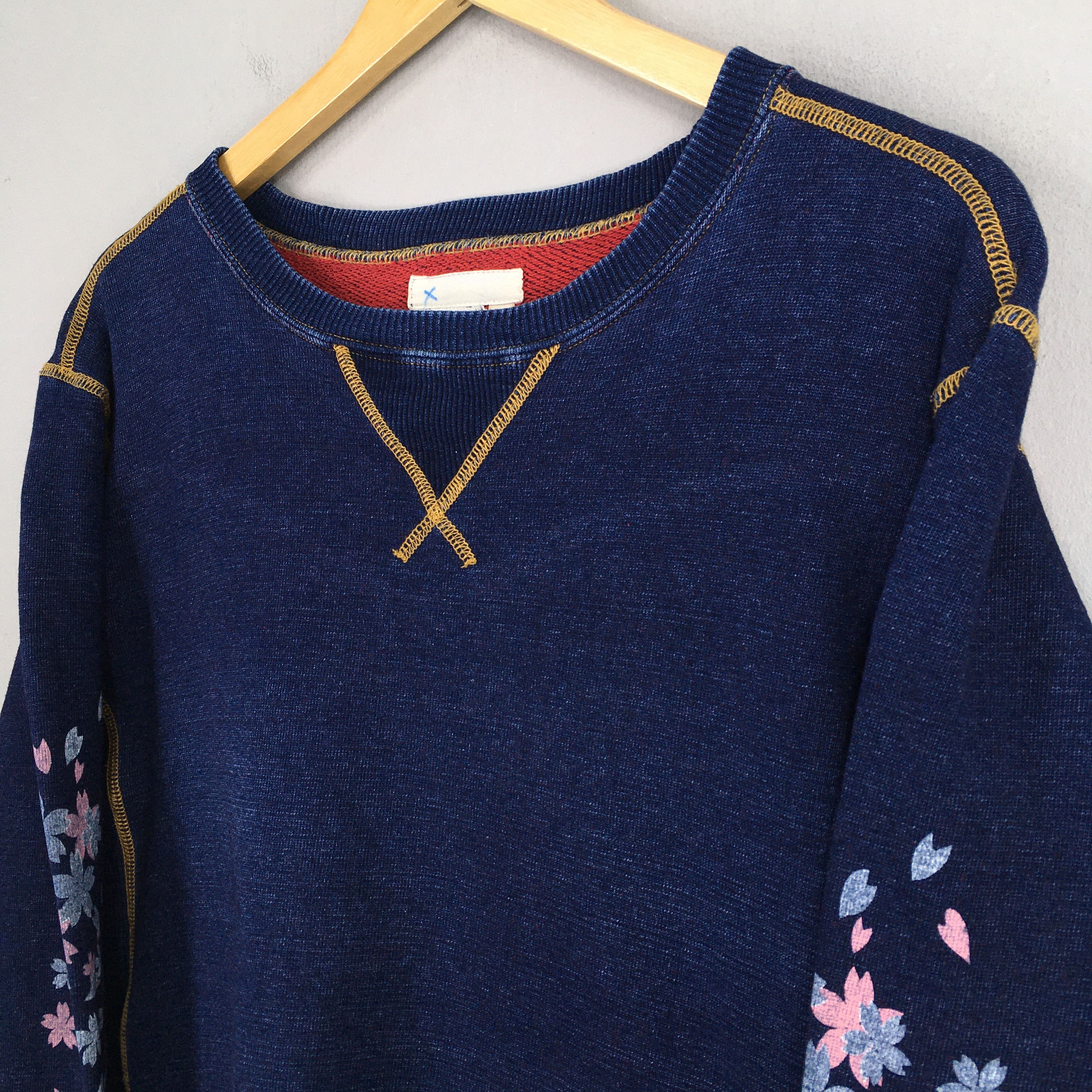Indigo × Japanese Brand × Vintage Vintage Indigo Blue Japan Sakura Blossom Sweatshirt Medium Size US M / EU 48-50 / 2 - 3 Thumbnail