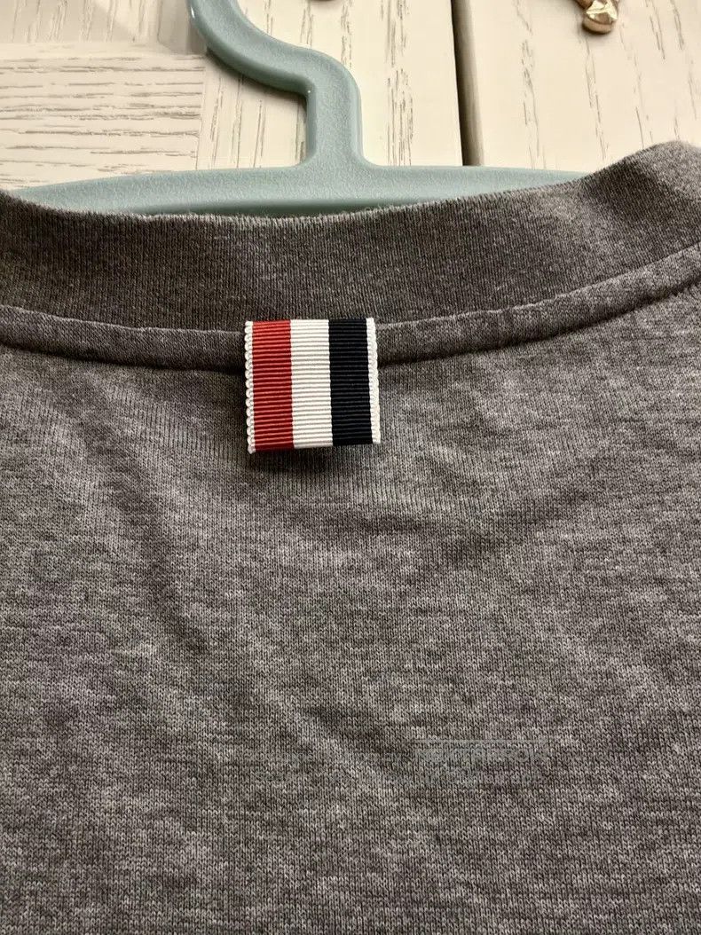 Thom Browne Thom Browne Short-sleeve T-shirt Size US XL / EU 56 / 4 - 4 Thumbnail