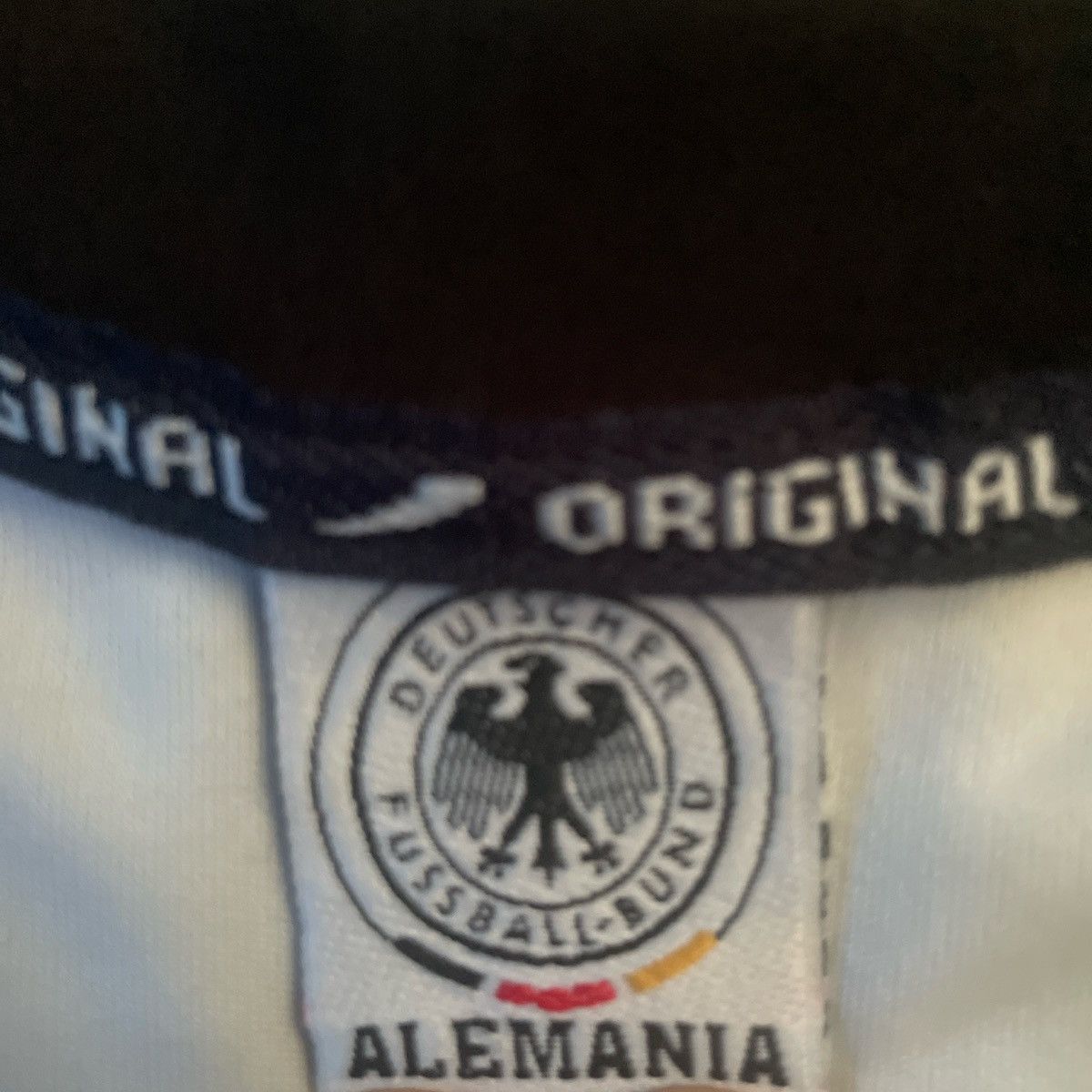 Adidas Özil jersey Albania Size US S / EU 44-46 / 1 - 3 Thumbnail