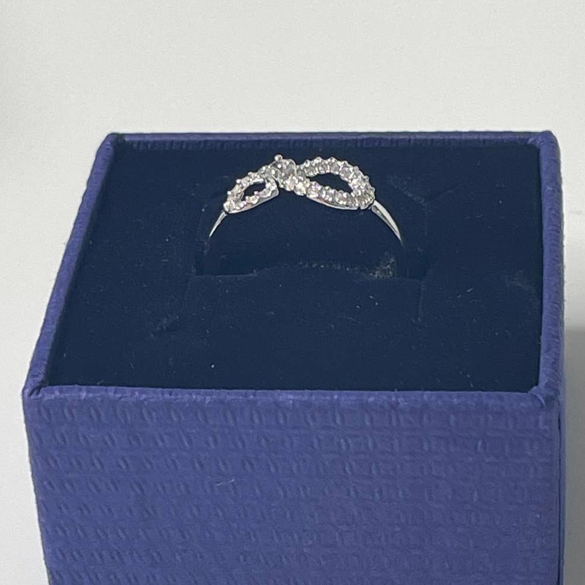 Swarovski Swarovski Infinity ring Infinity size 60 / 9 New Size ONE SIZE - 7 Thumbnail