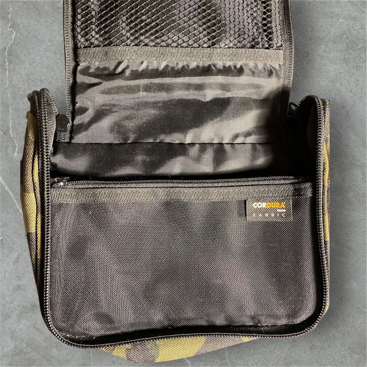 Bape A Bathing Ape - Bag and/or toiletry bag. Size ONE SIZE - 10 Thumbnail