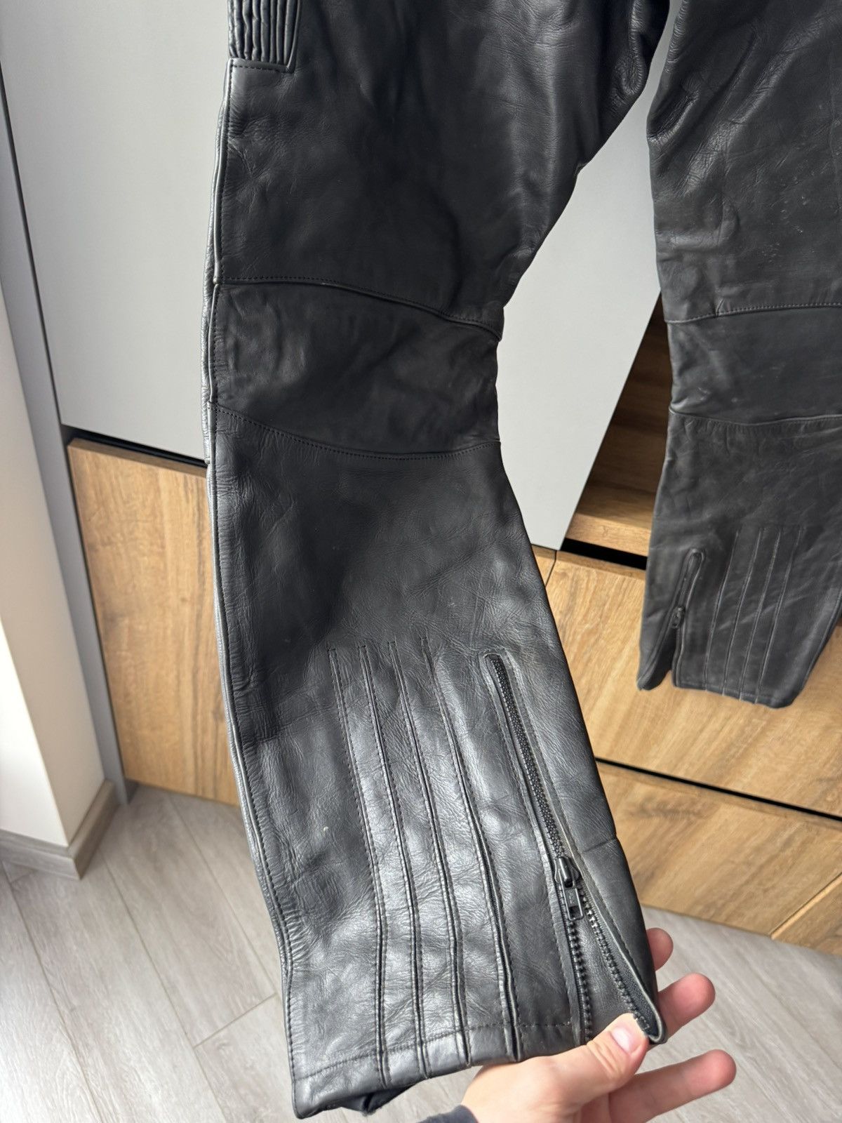 Japanese Brand Vintage Leather Motorcycle Biker Pants Size US 38 / EU 54 - 13 Thumbnail