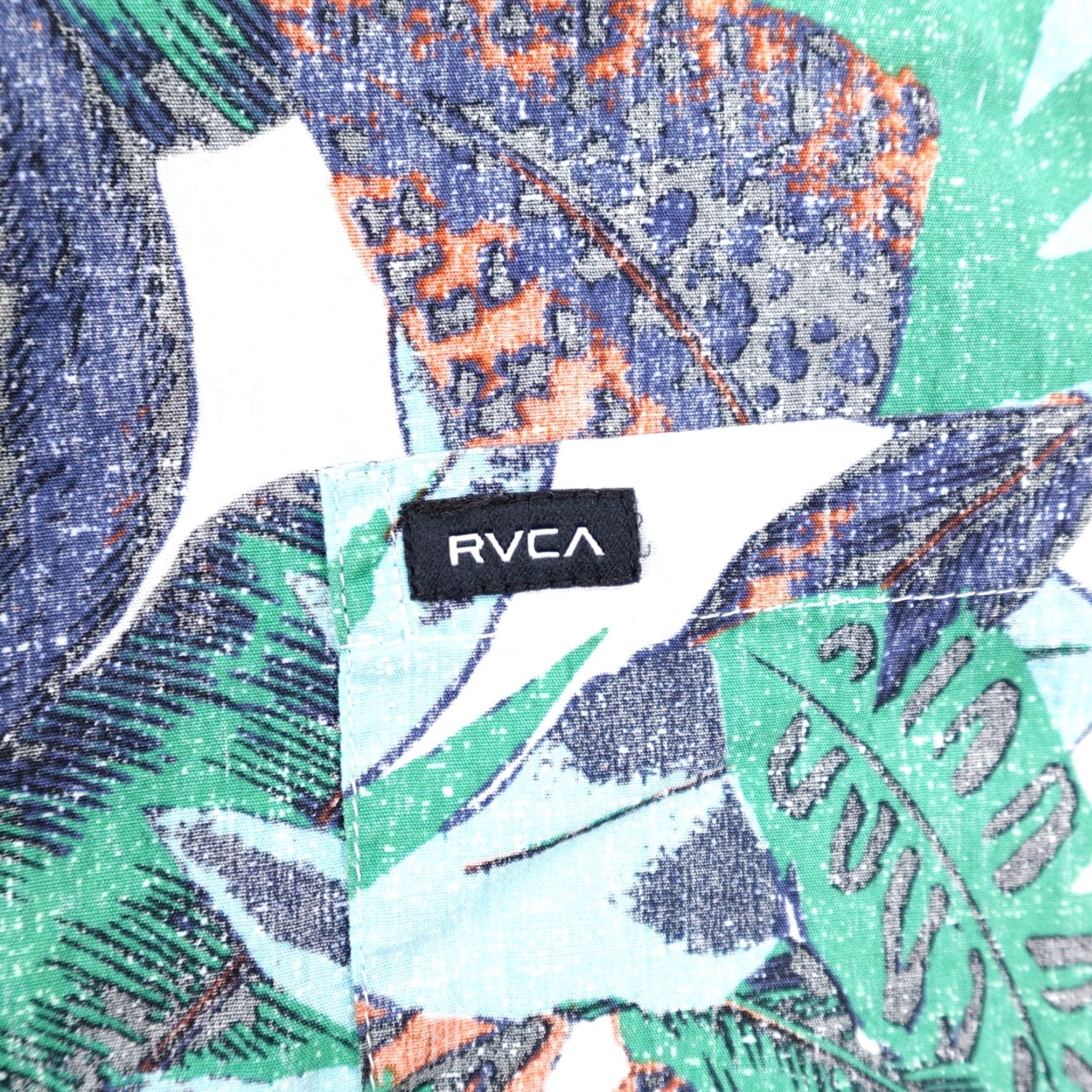 RVCA VINTAGE RVCA Shirt Mens Large White/Green/Blue Hawaiian Reverse Print Jungle Aloha Surf Size US L / EU 52-54 / 3 - 3 Thumbnail