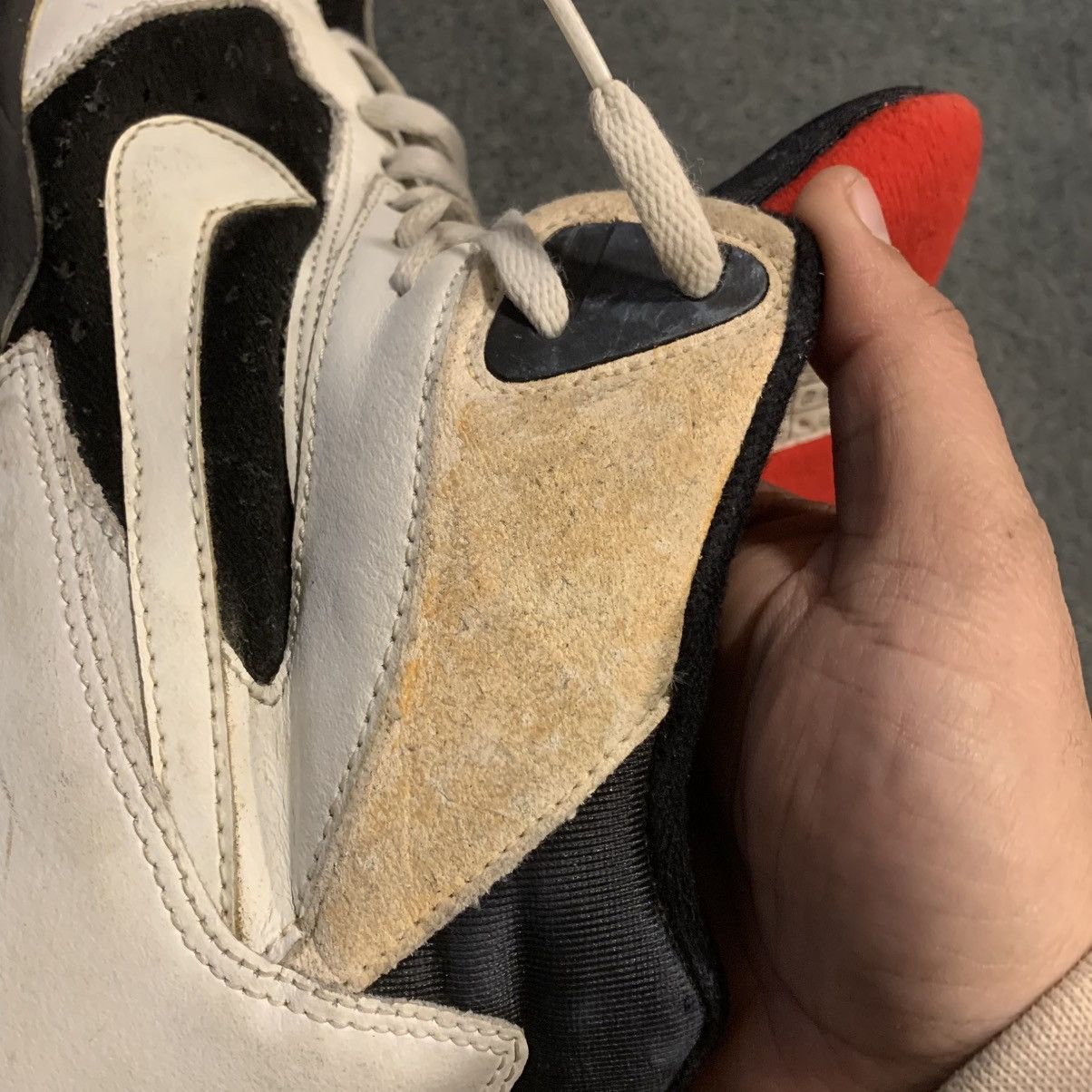 Nike VINTAGE 1993 NIKE FLIGHT SNEAKERS Size US 13 / EU 46 - 14 Thumbnail