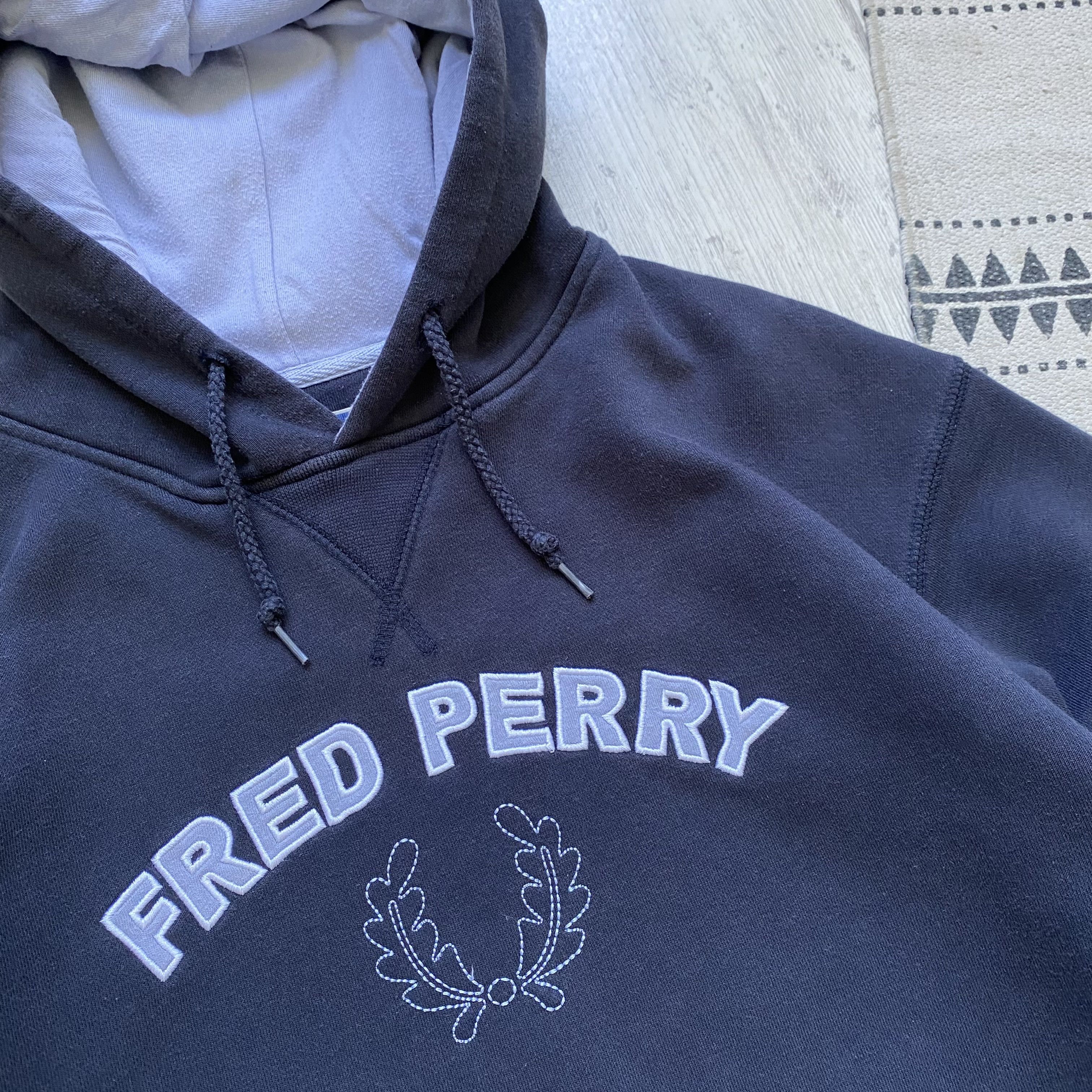 Fred Perry 🫐 Vintage 80-90s Fred Perry boxy hoodie Center logo Size US M / EU 48-50 / 2 - 5 Thumbnail