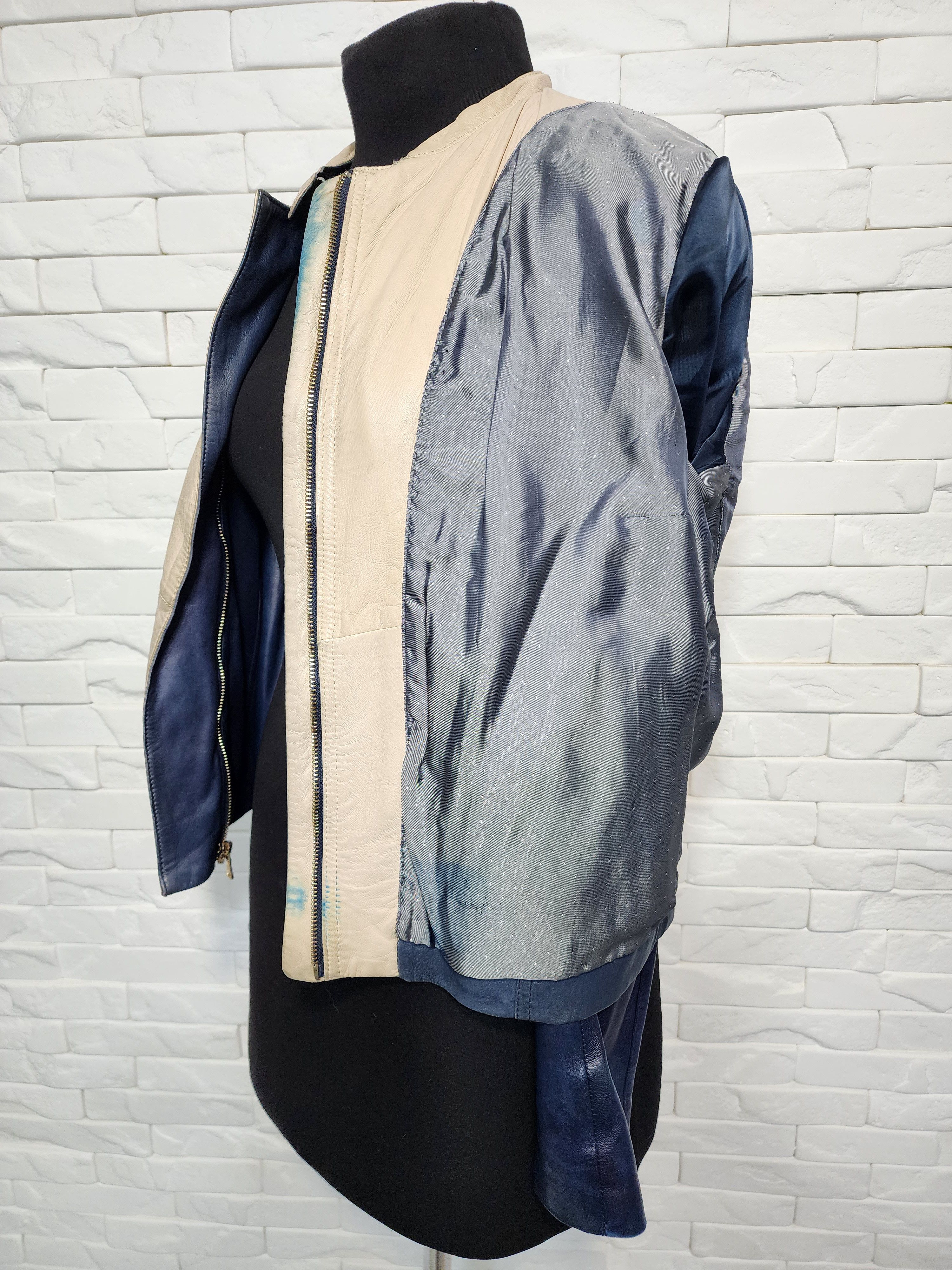 Designer Women's blue leather jacket. Size L / US 10 / IT 46 - 11 Thumbnail