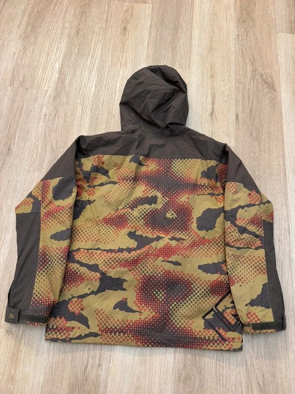 Burton Burton Phantom Jacket Ski Snowboard Jacket Gorpcore size S Size US S / EU 44-46 / 1 - 2 Thumbnail