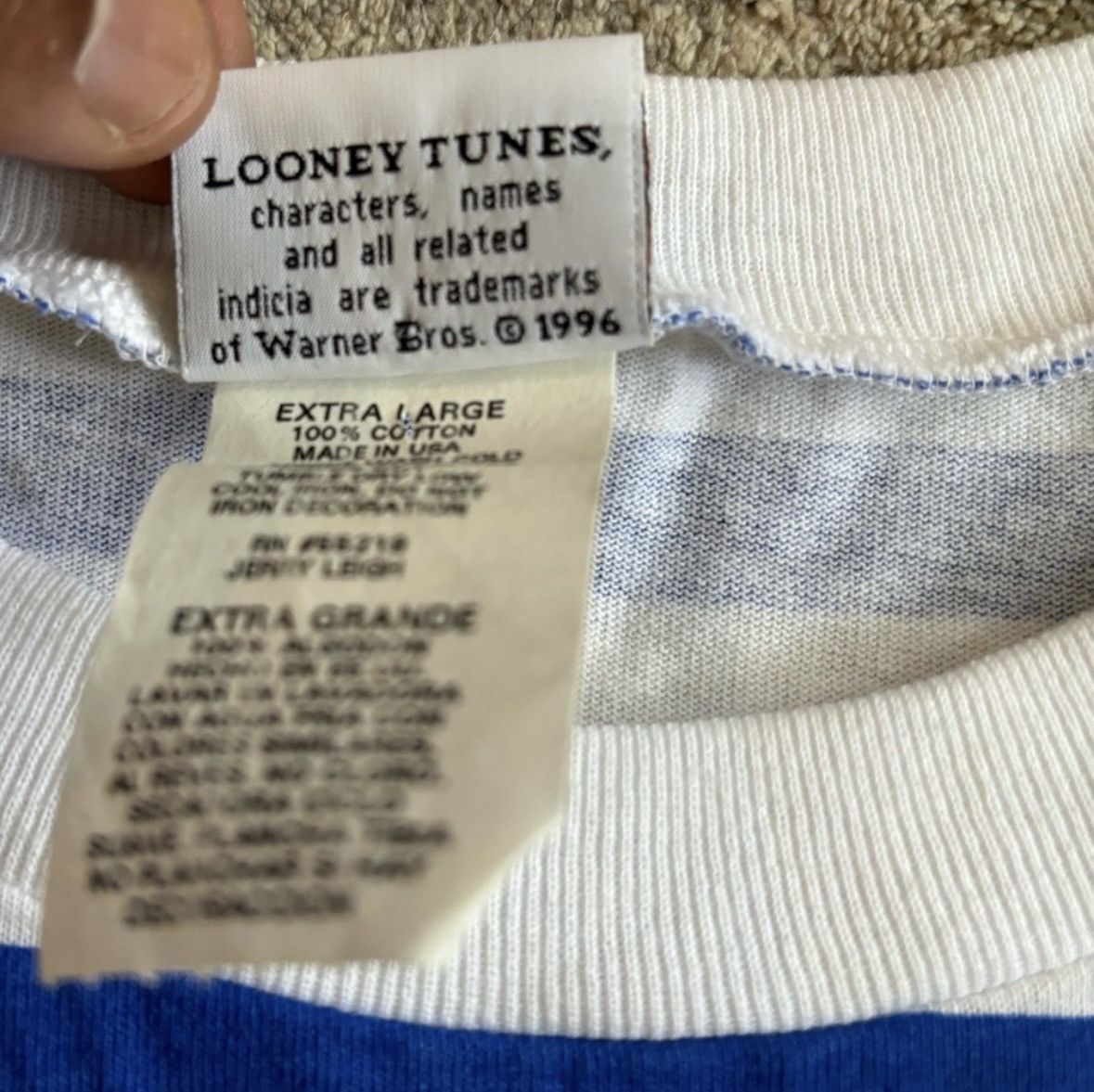 Other Vintage 1996 tweety bird looney tunes t-shirt Size US XL / EU 56 / 4 - 5 Thumbnail