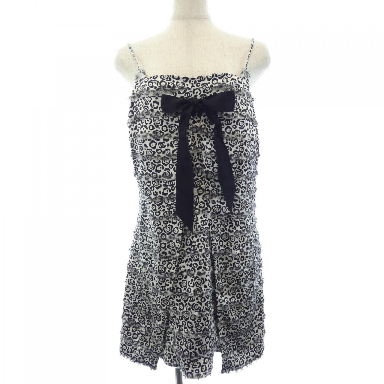 Chanel Chanel Chanel Silk Dress Textile Dresses P72415V64020 DUTY FREE for USA Size ONE SIZE - 1 Thumbnail