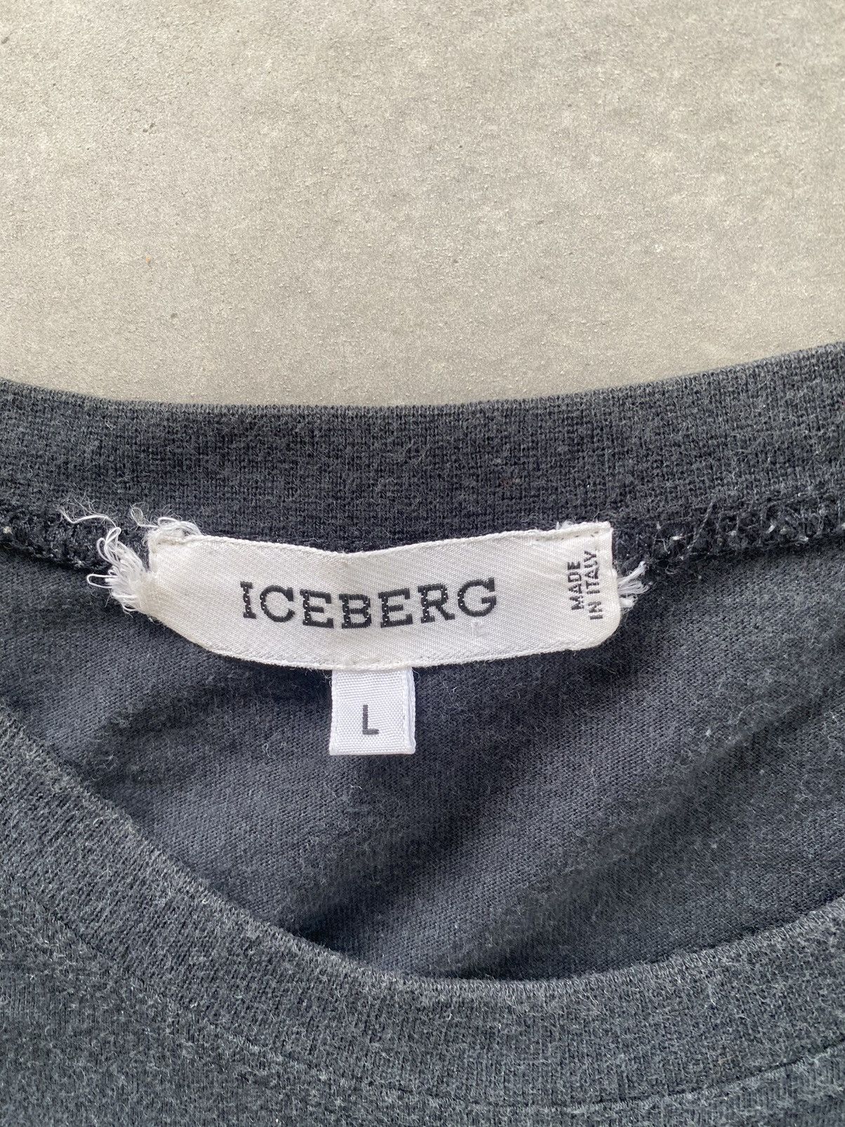 Iceberg × Vintage VINTAGE ICEBERG CAR TEE Size US L / EU 52-54 / 3 - 3 Thumbnail